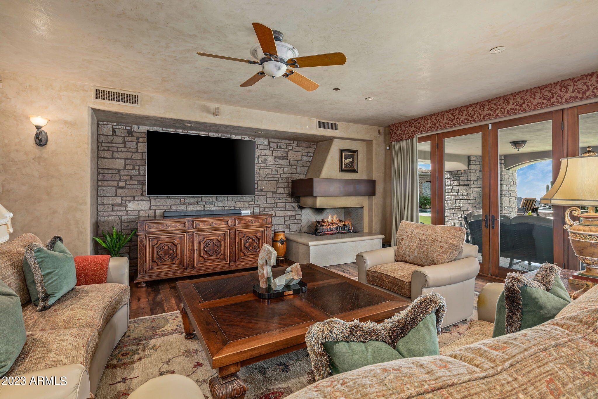 DESERT MOUNTAIN - Residential