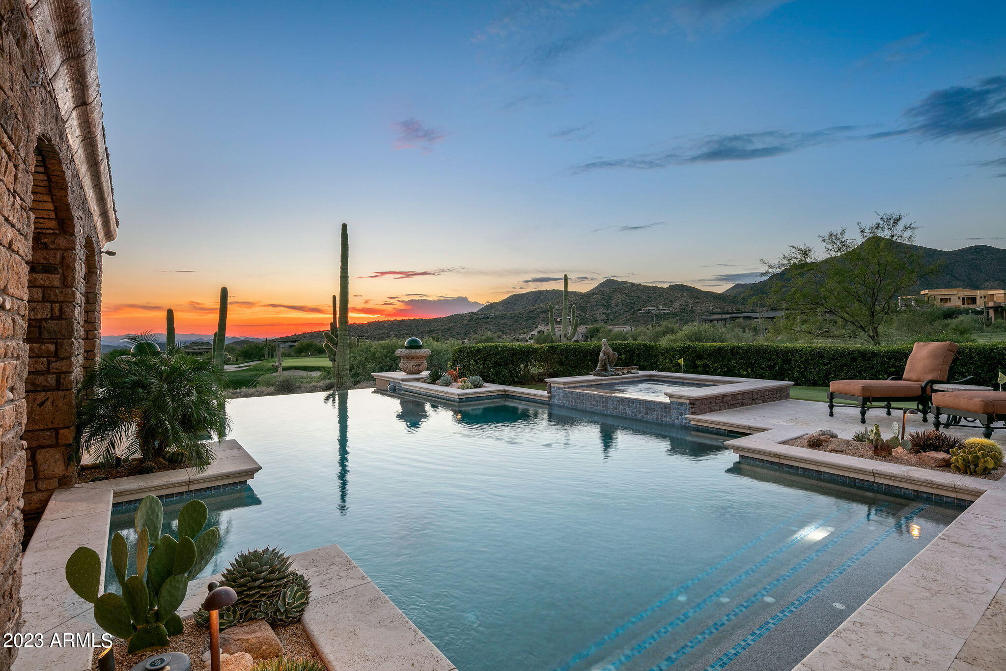 DESERT MOUNTAIN - Residential