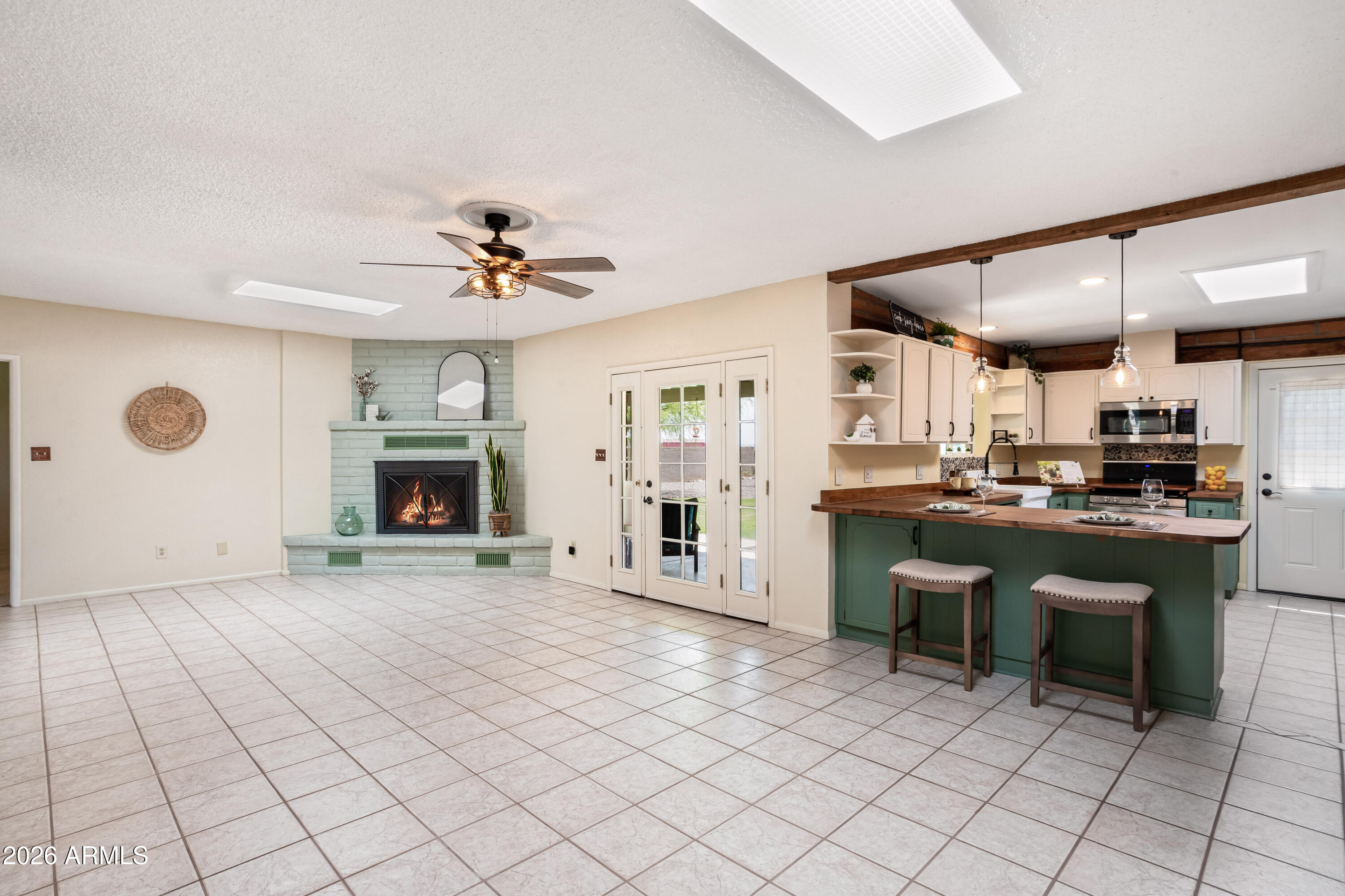 TOWN & COUNTRY ESTATES 6 - Residential