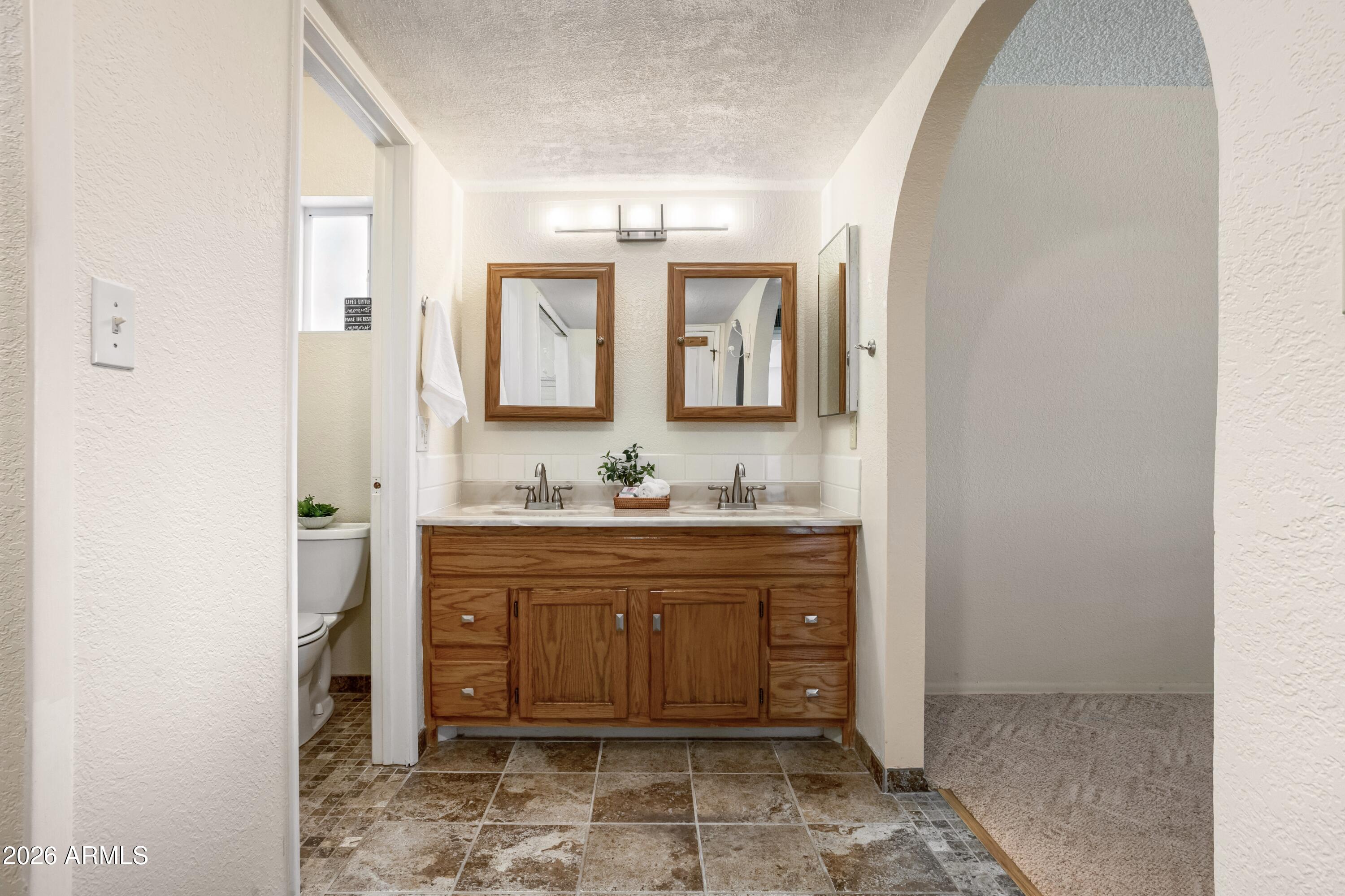 TOWN & COUNTRY ESTATES 6 - Residential