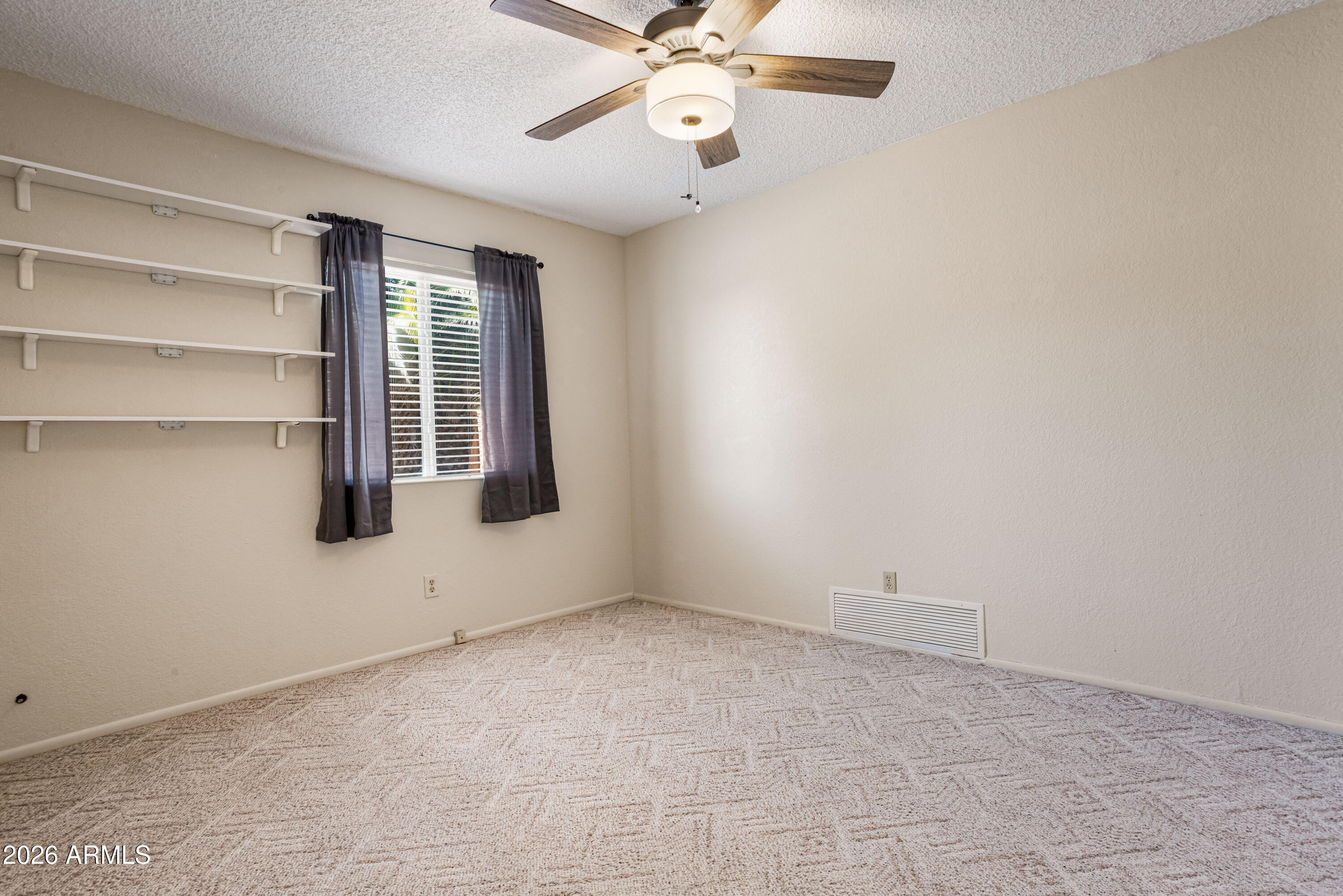 TOWN & COUNTRY ESTATES 6 - Residential