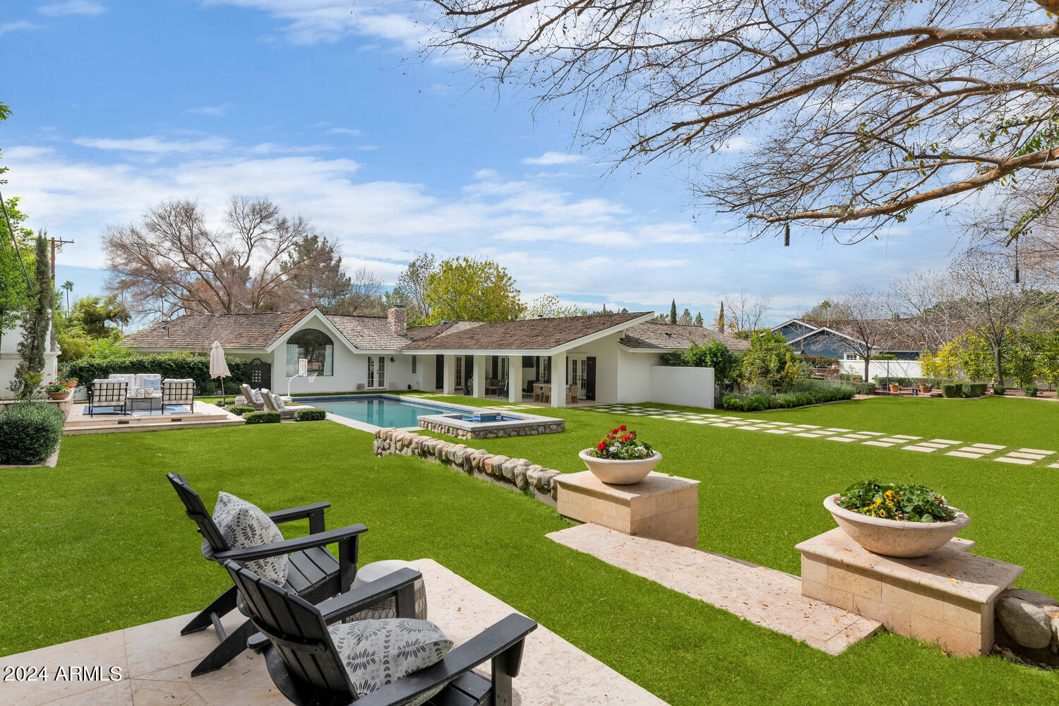 CAMELVIEW - Residential