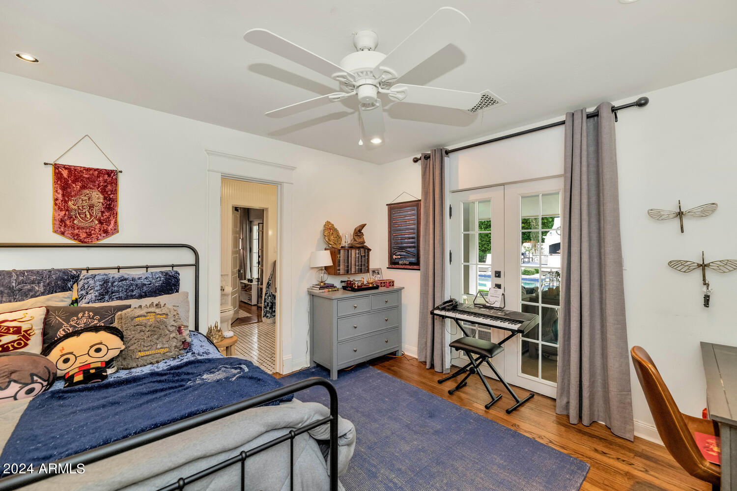 CAMELVIEW - Residential
