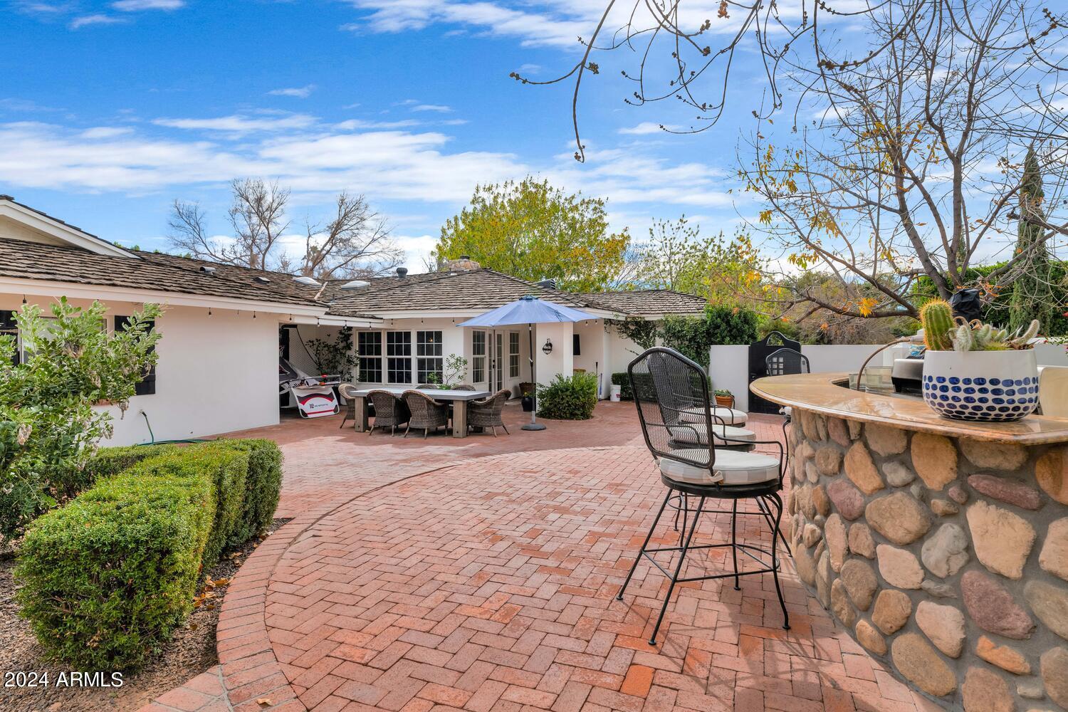 CAMELVIEW - Residential