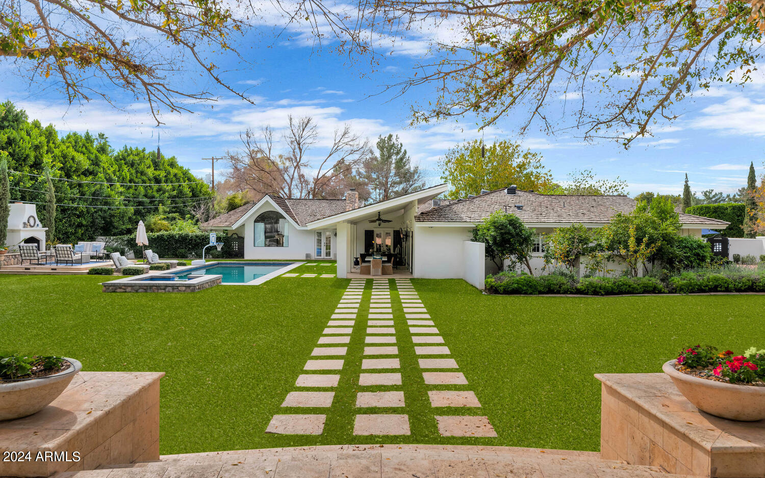 CAMELVIEW - Residential