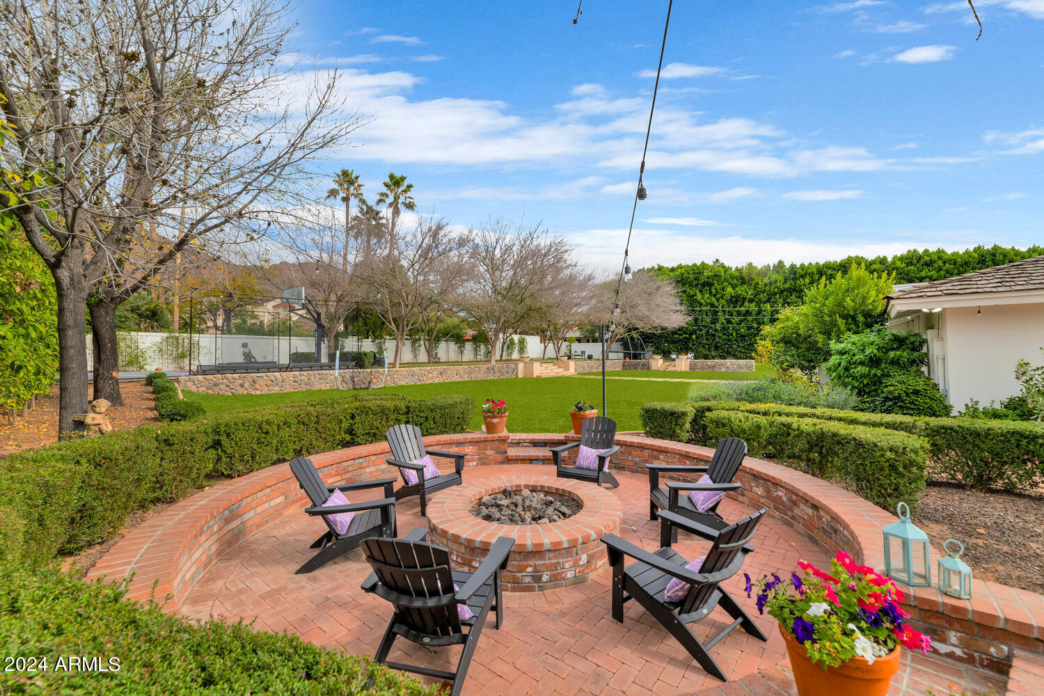 CAMELVIEW - Residential