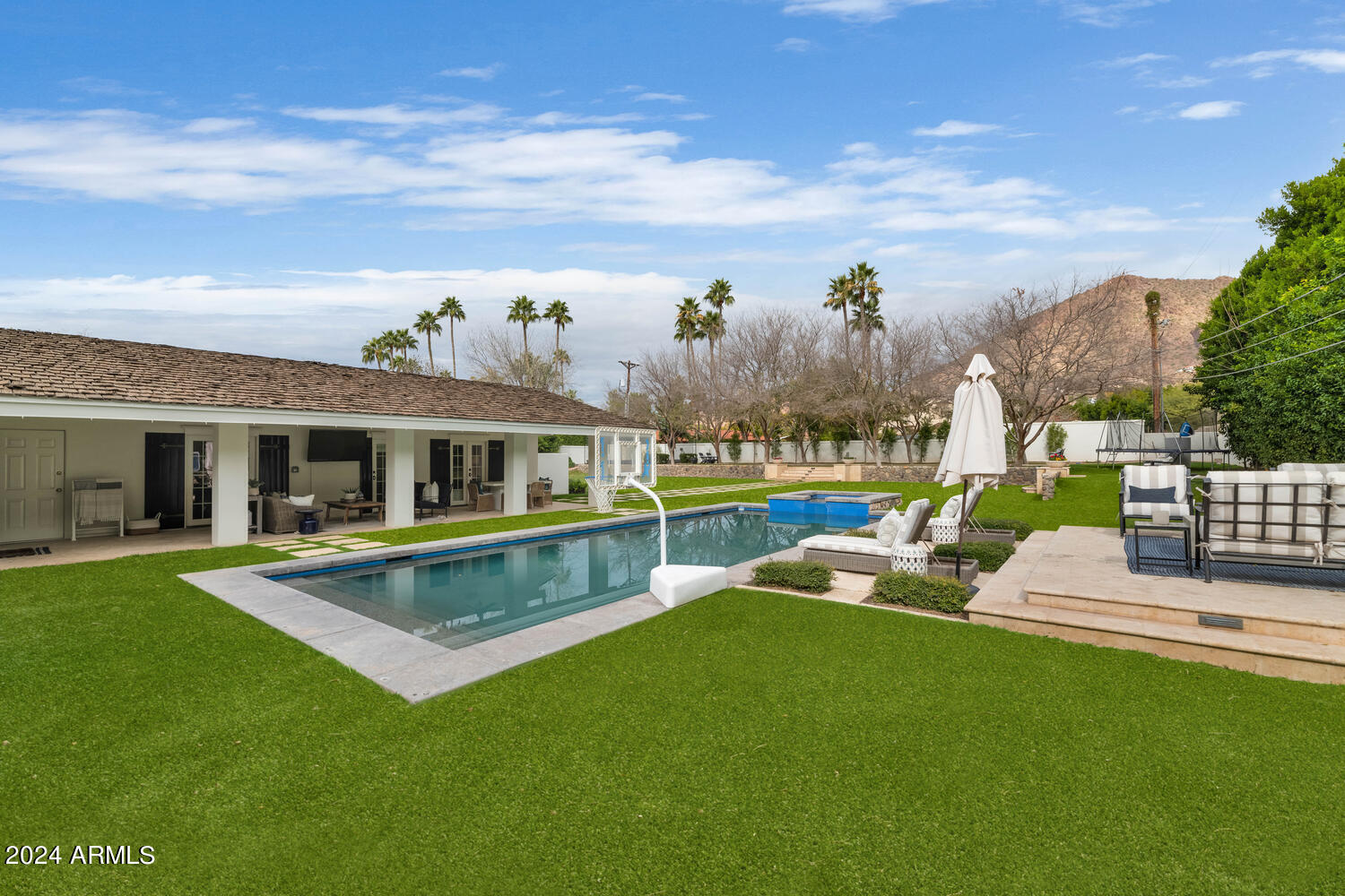 CAMELVIEW - Residential