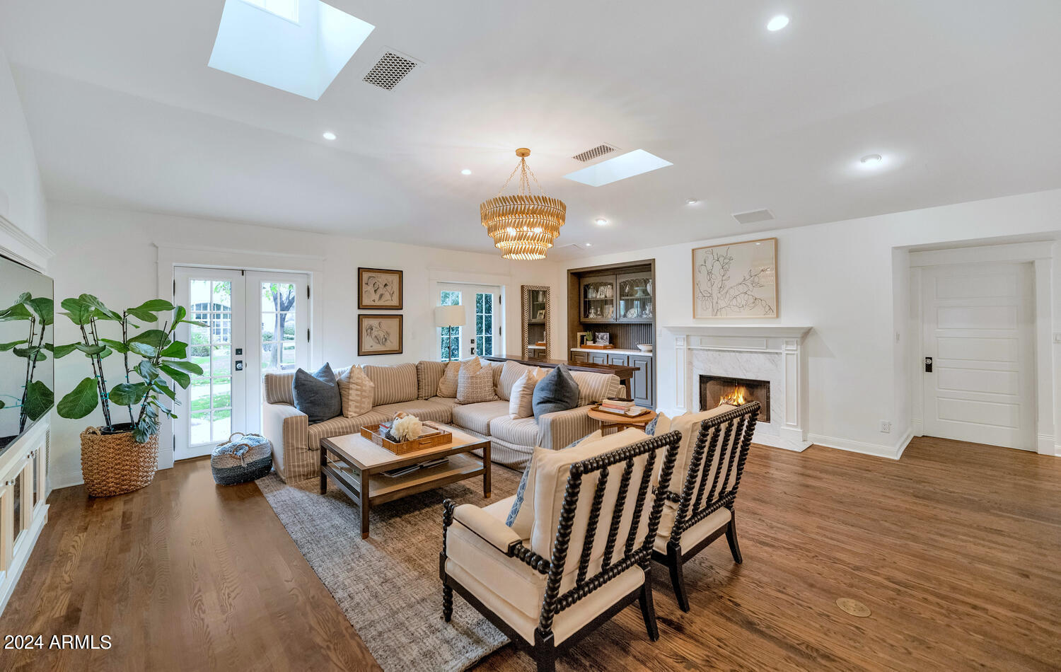 CAMELVIEW - Residential