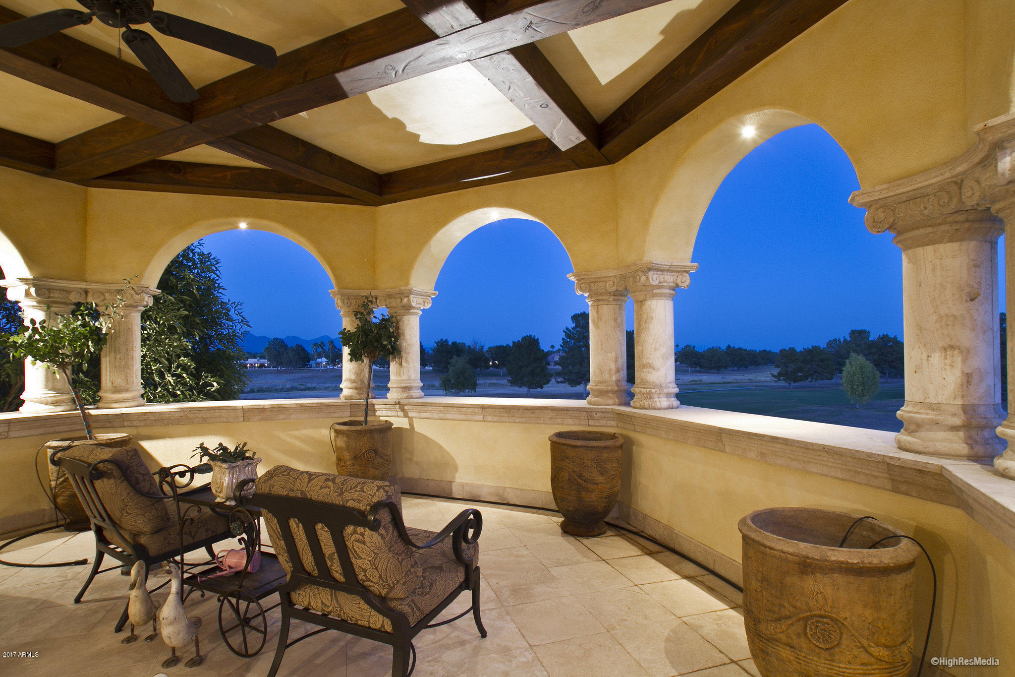 HIDDEN PARADISE - Residential