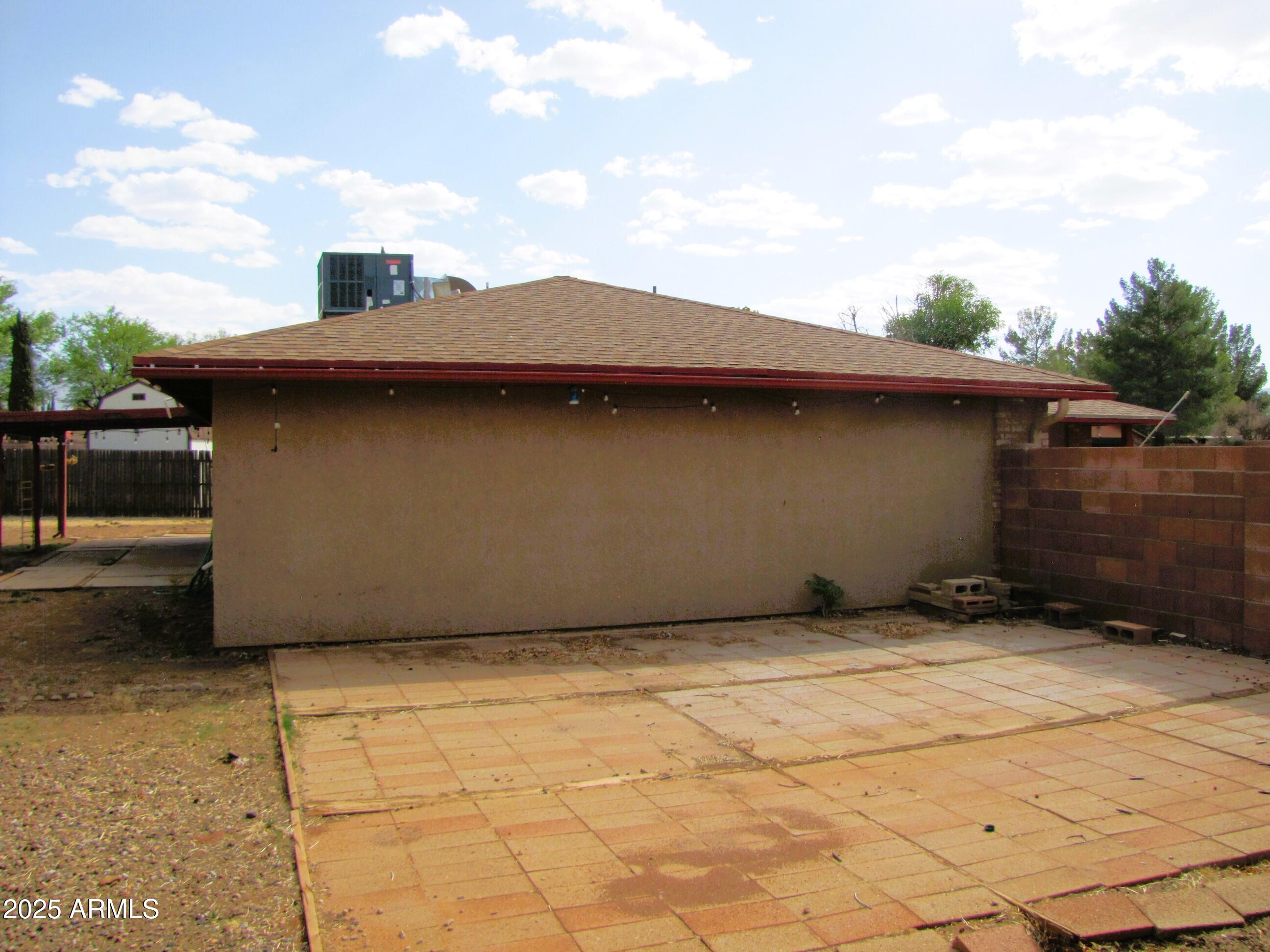 TRACT 110 SUB - Residential Lease