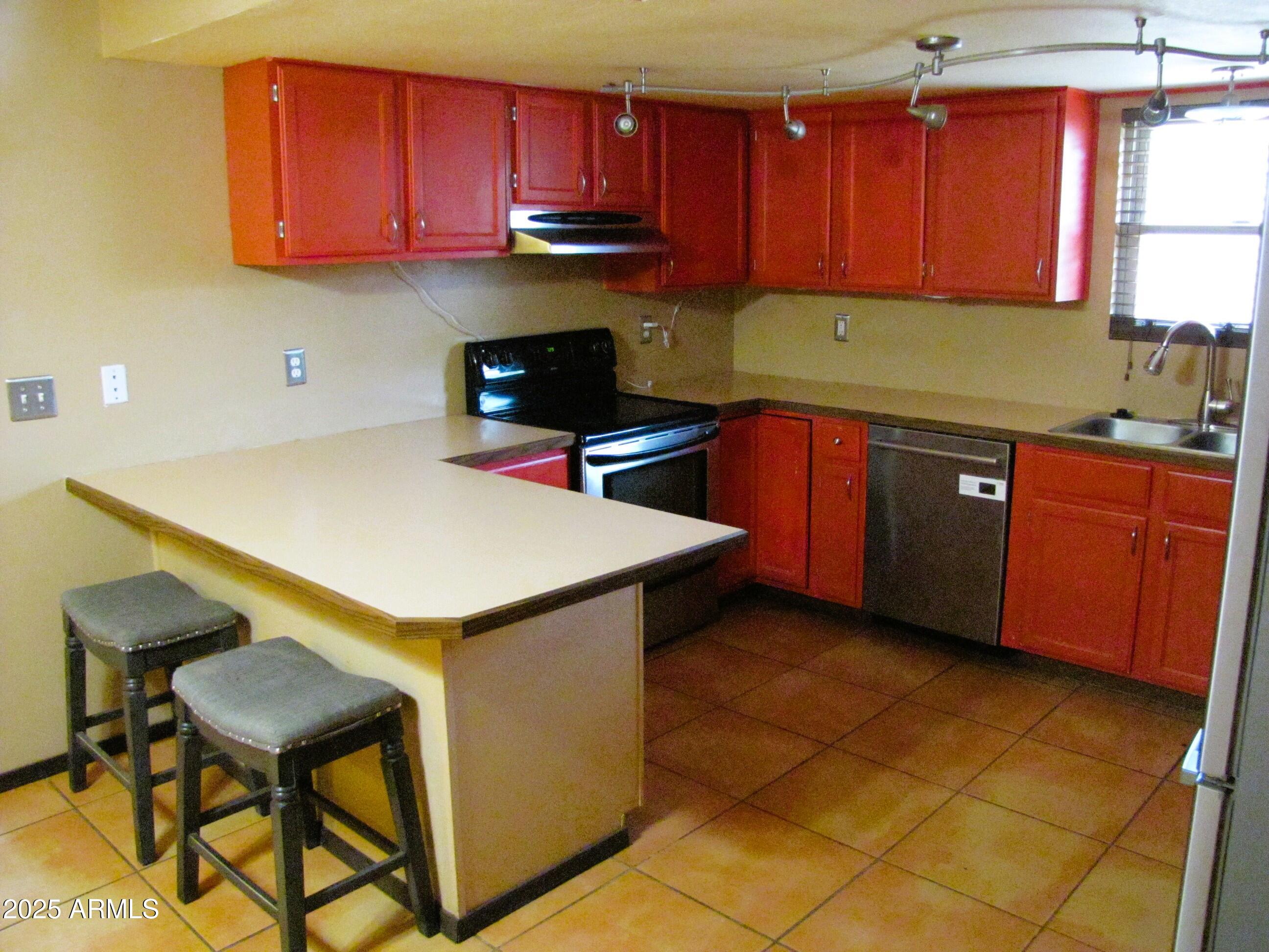 TRACT 110 SUB - Residential Lease