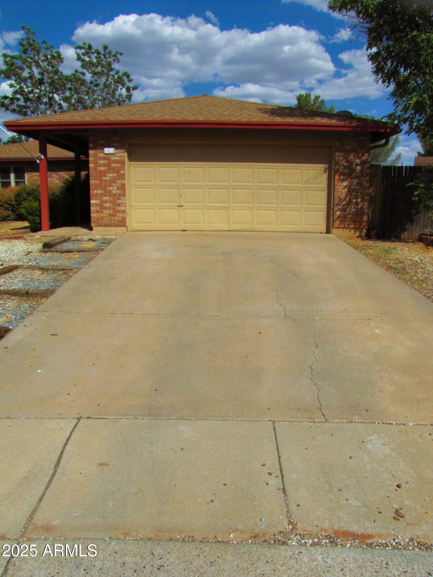 TRACT 110 SUB - Residential Lease
