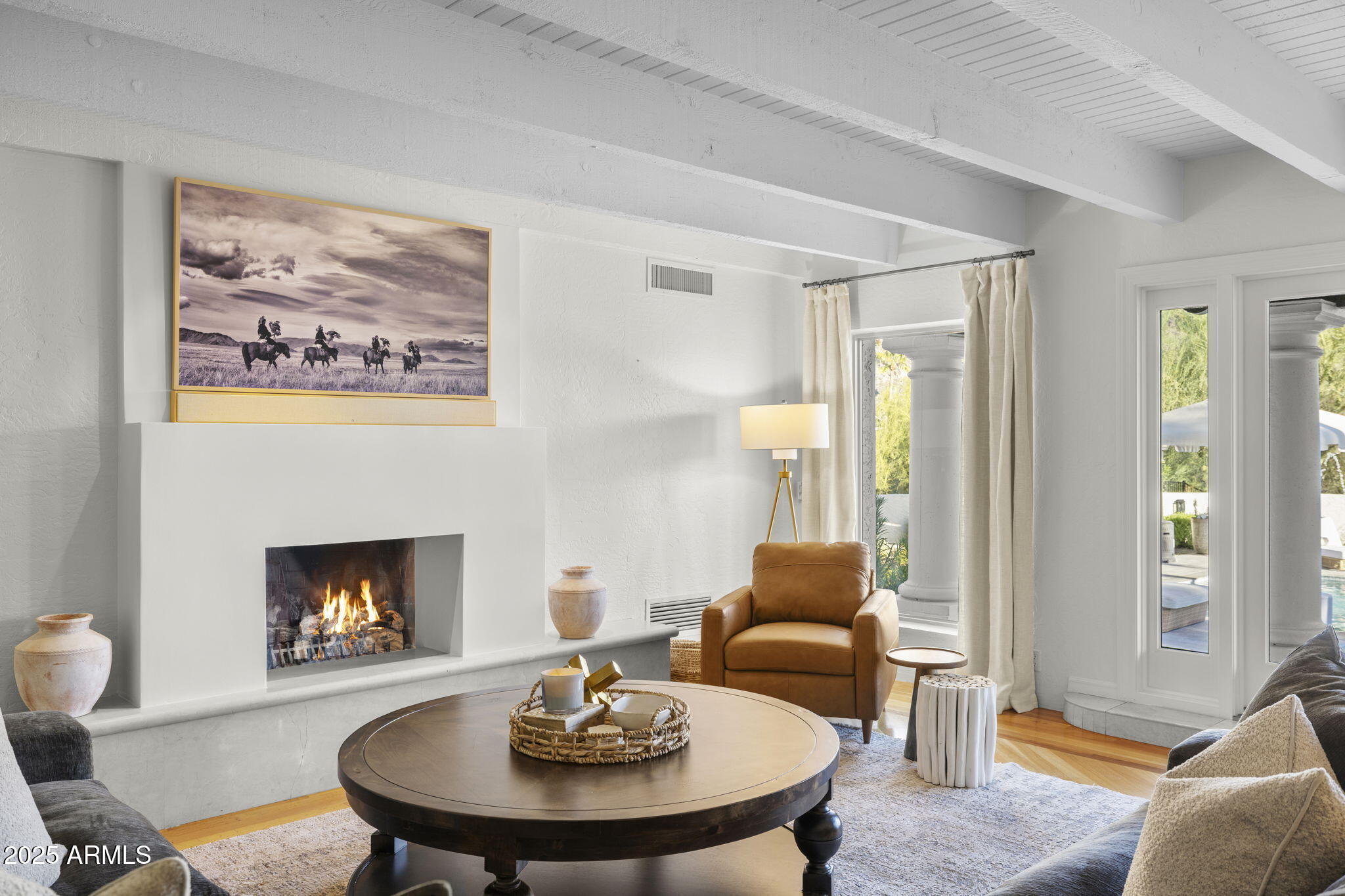 PARADISE VALLEY COUNTRY ESTATES - Residential