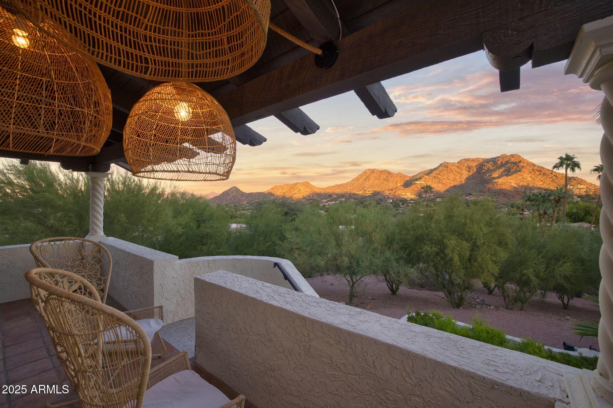PARADISE VALLEY COUNTRY ESTATES - Residential