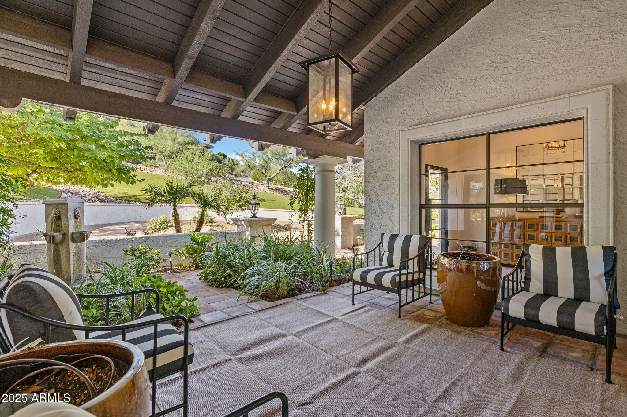 PARADISE VALLEY COUNTRY ESTATES - Residential