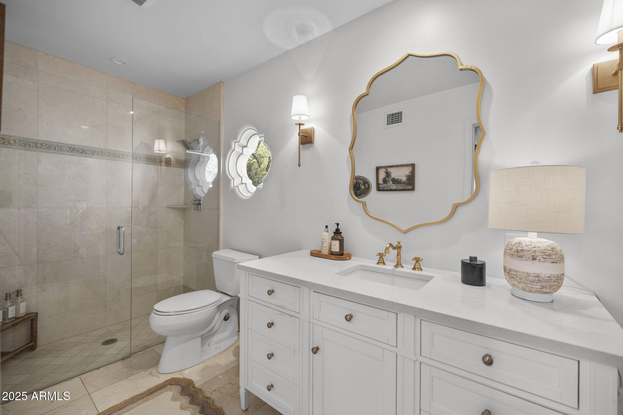 PARADISE VALLEY COUNTRY ESTATES - Residential