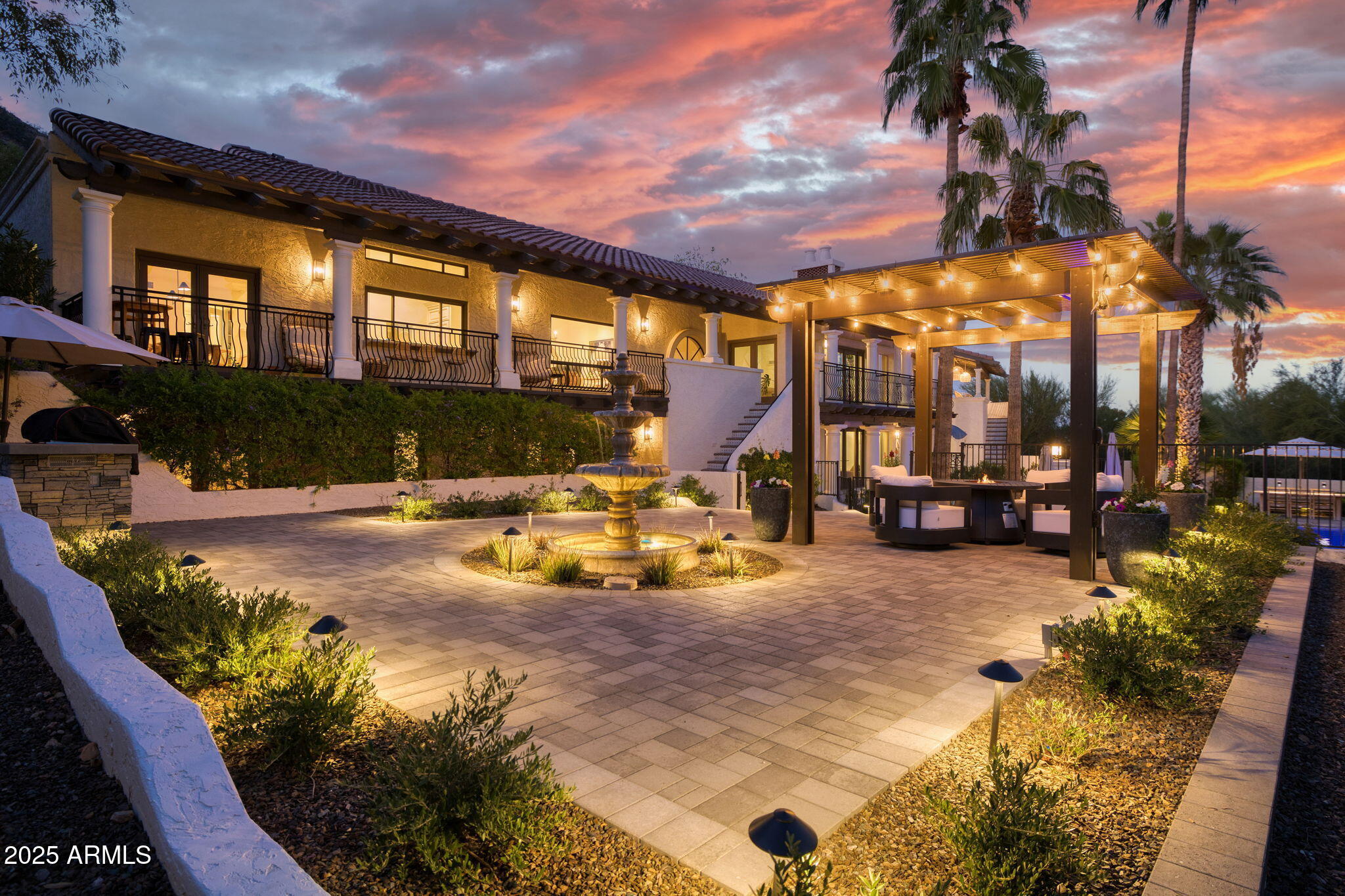 PARADISE VALLEY COUNTRY ESTATES - Residential