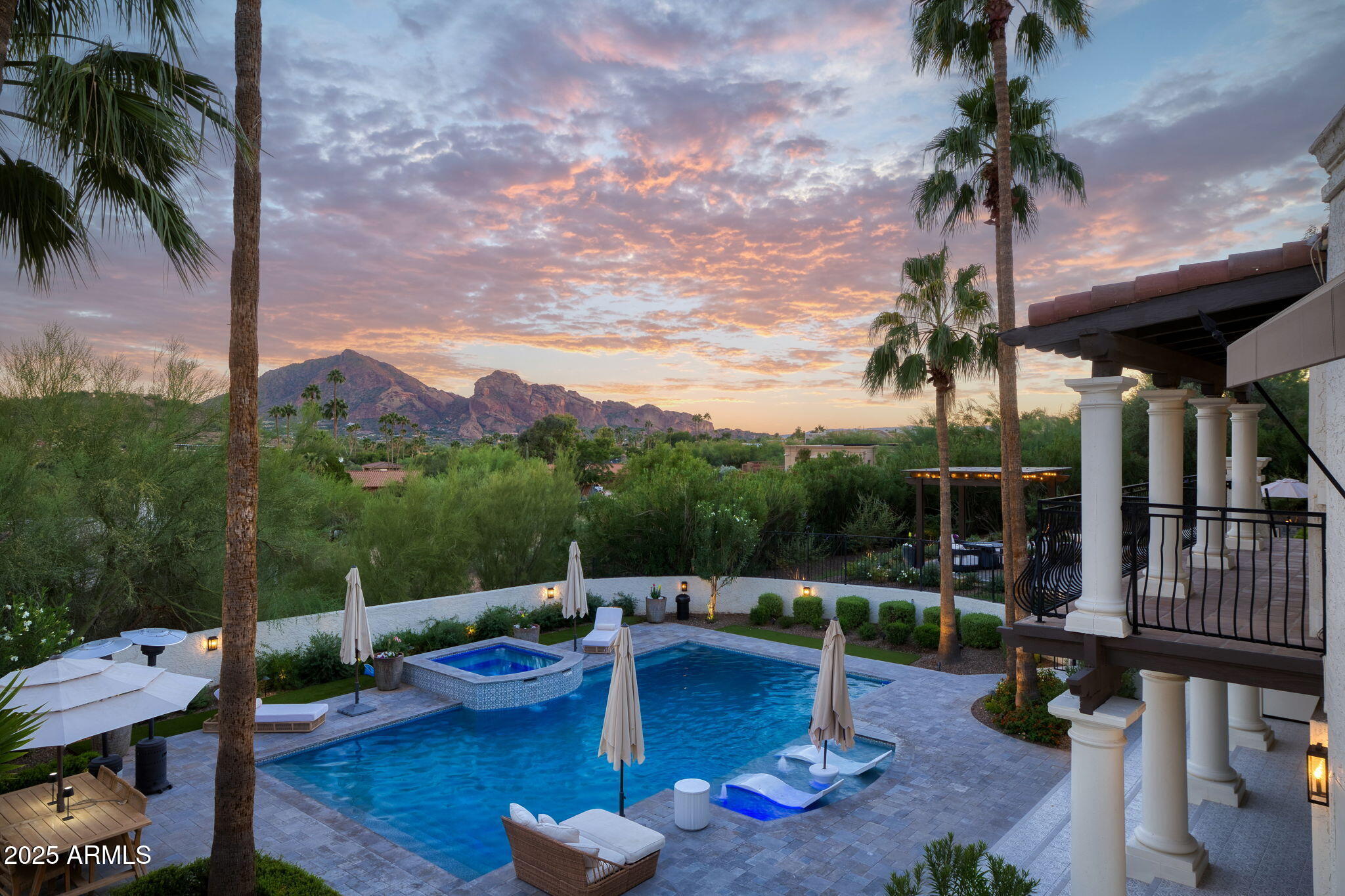 PARADISE VALLEY COUNTRY ESTATES - Residential