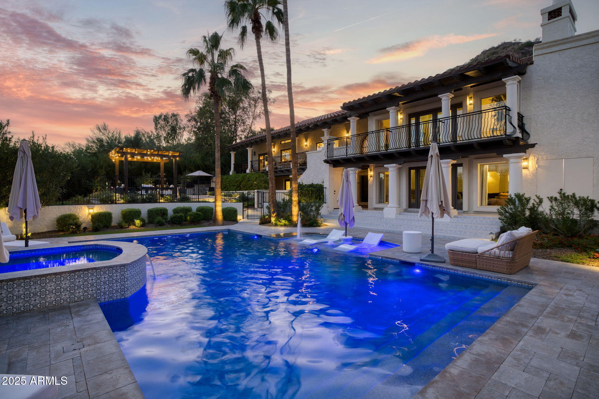 PARADISE VALLEY COUNTRY ESTATES - Residential