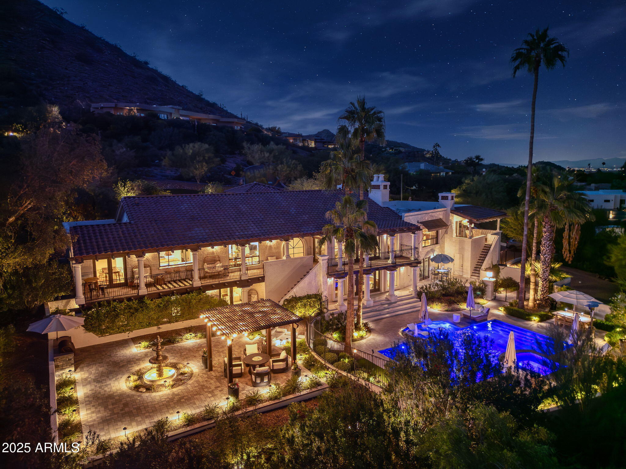 PARADISE VALLEY COUNTRY ESTATES - Residential