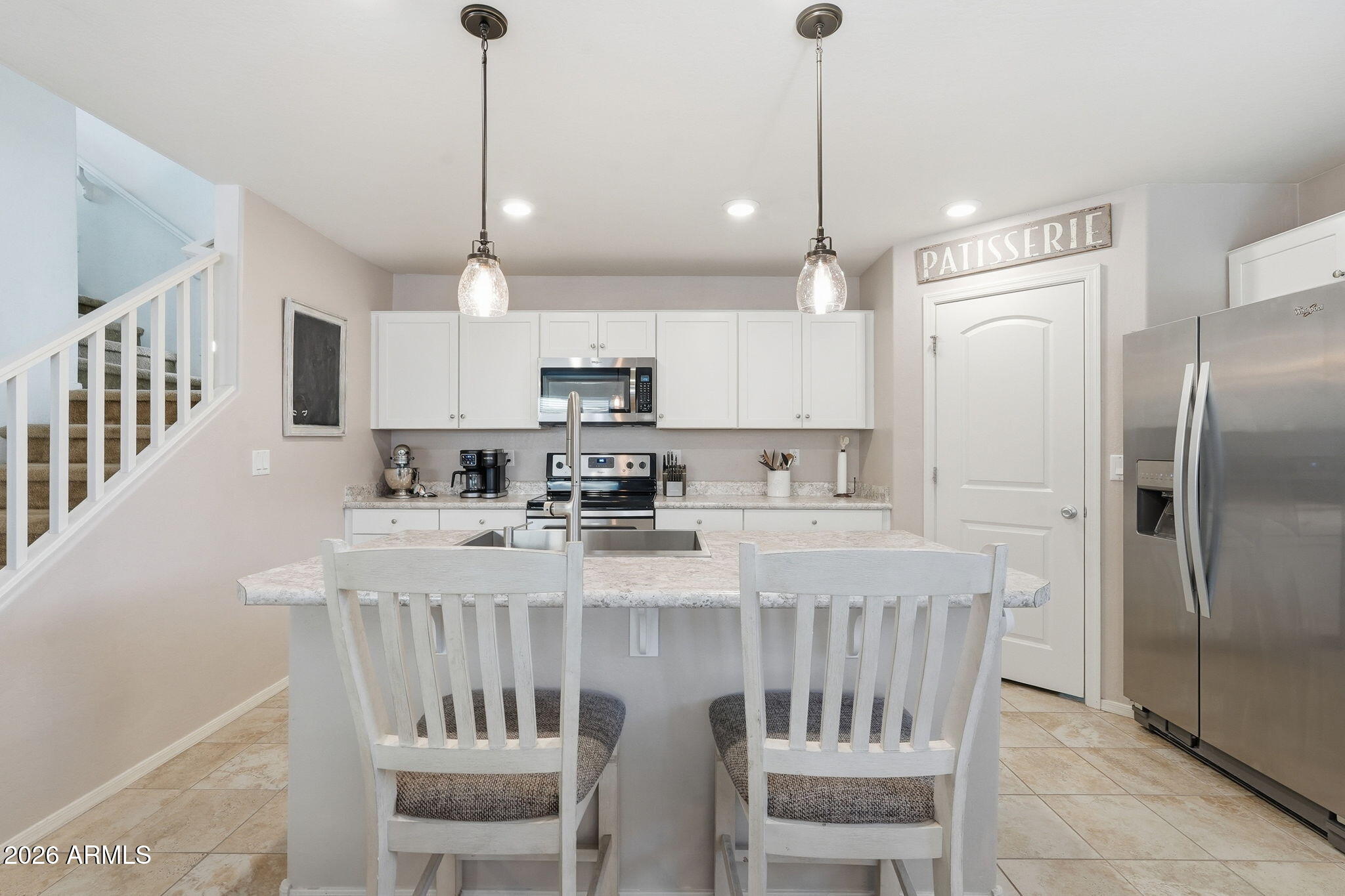 DAHLIA POINTE - Residential