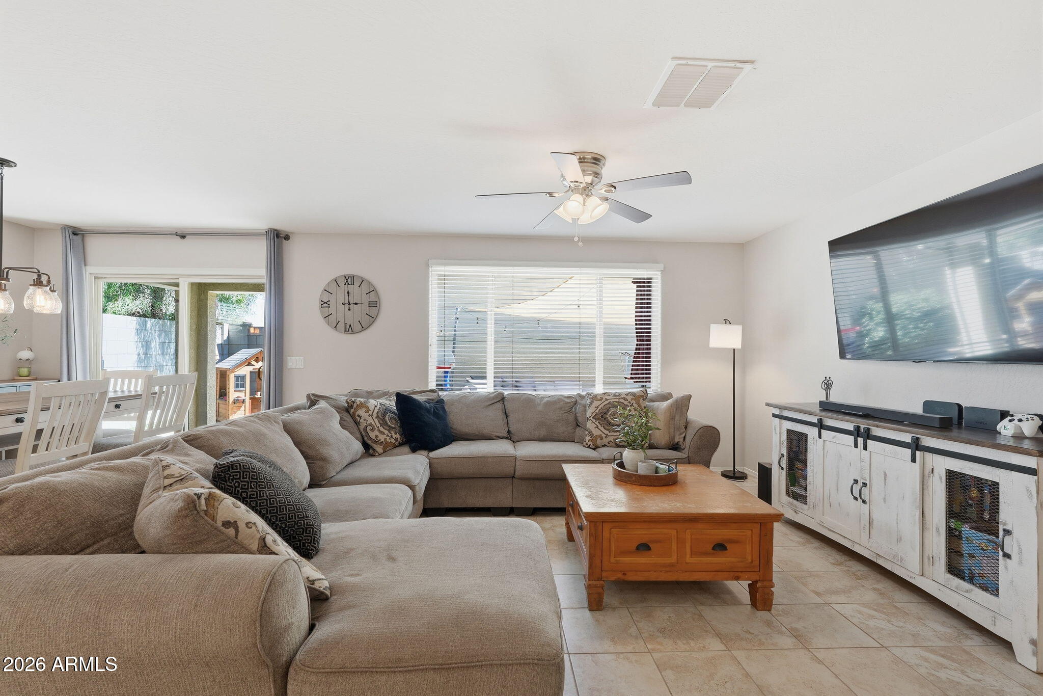 DAHLIA POINTE - Residential