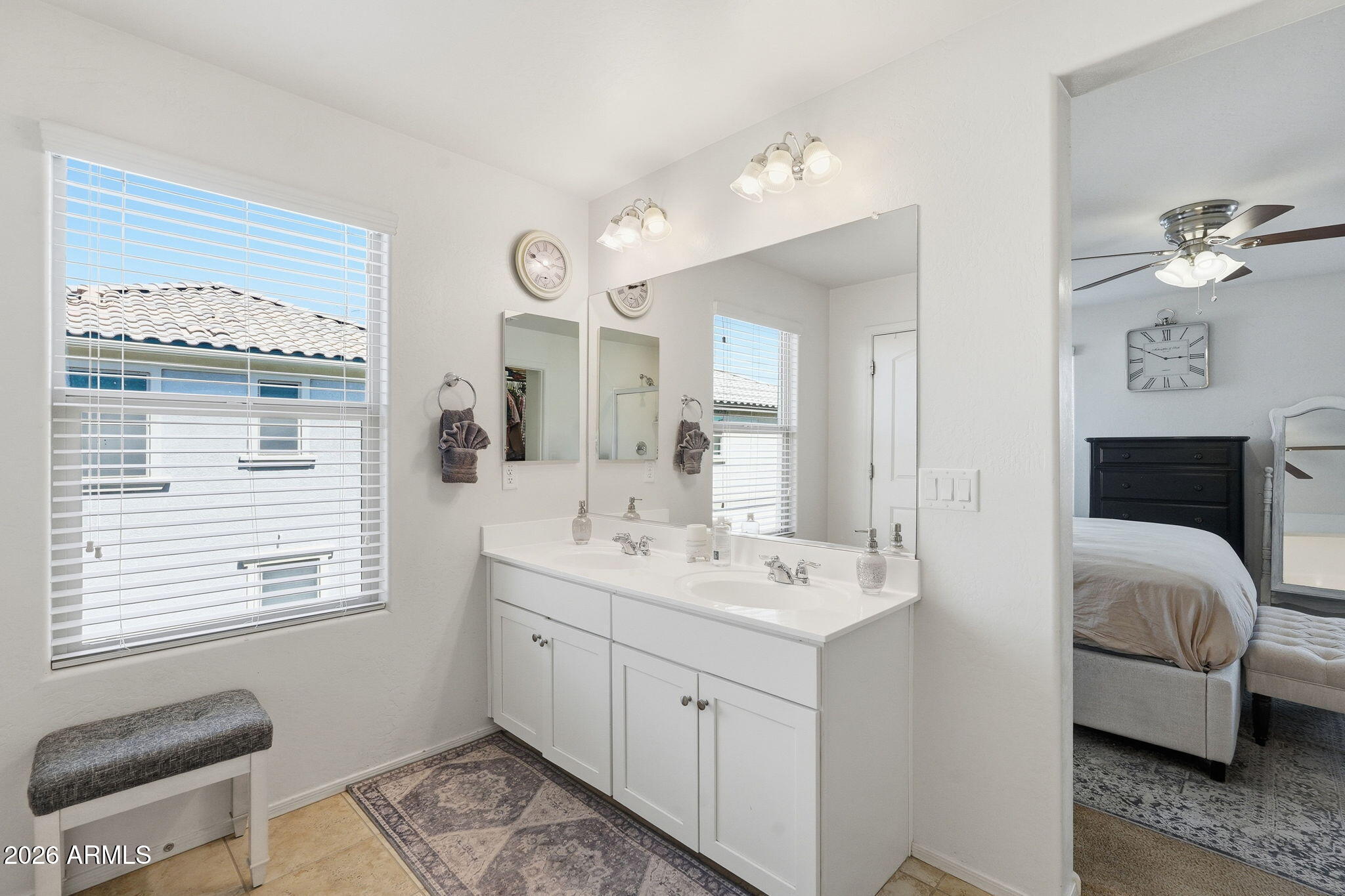 DAHLIA POINTE - Residential