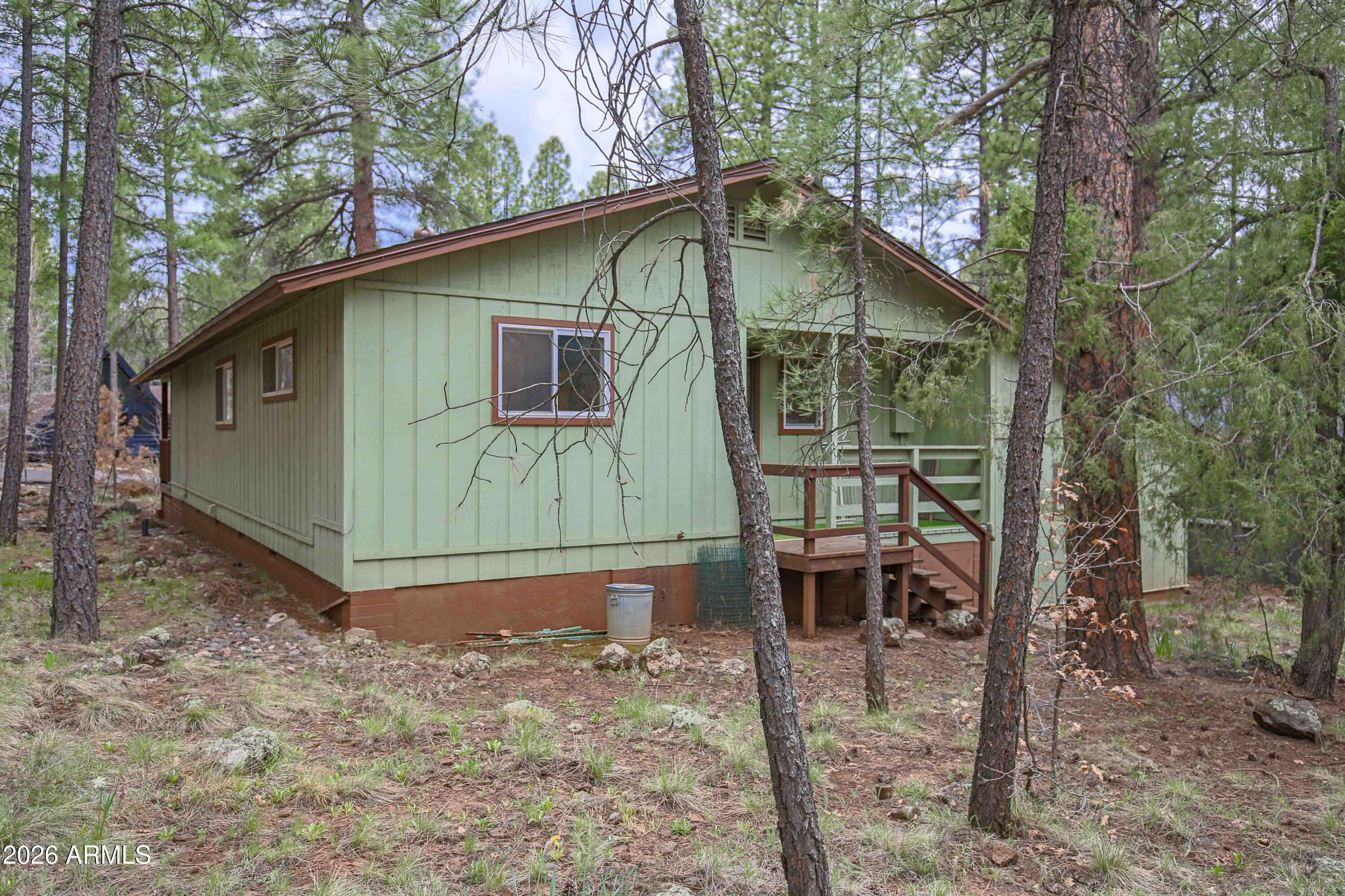 PINEWOOD 12 - Residential