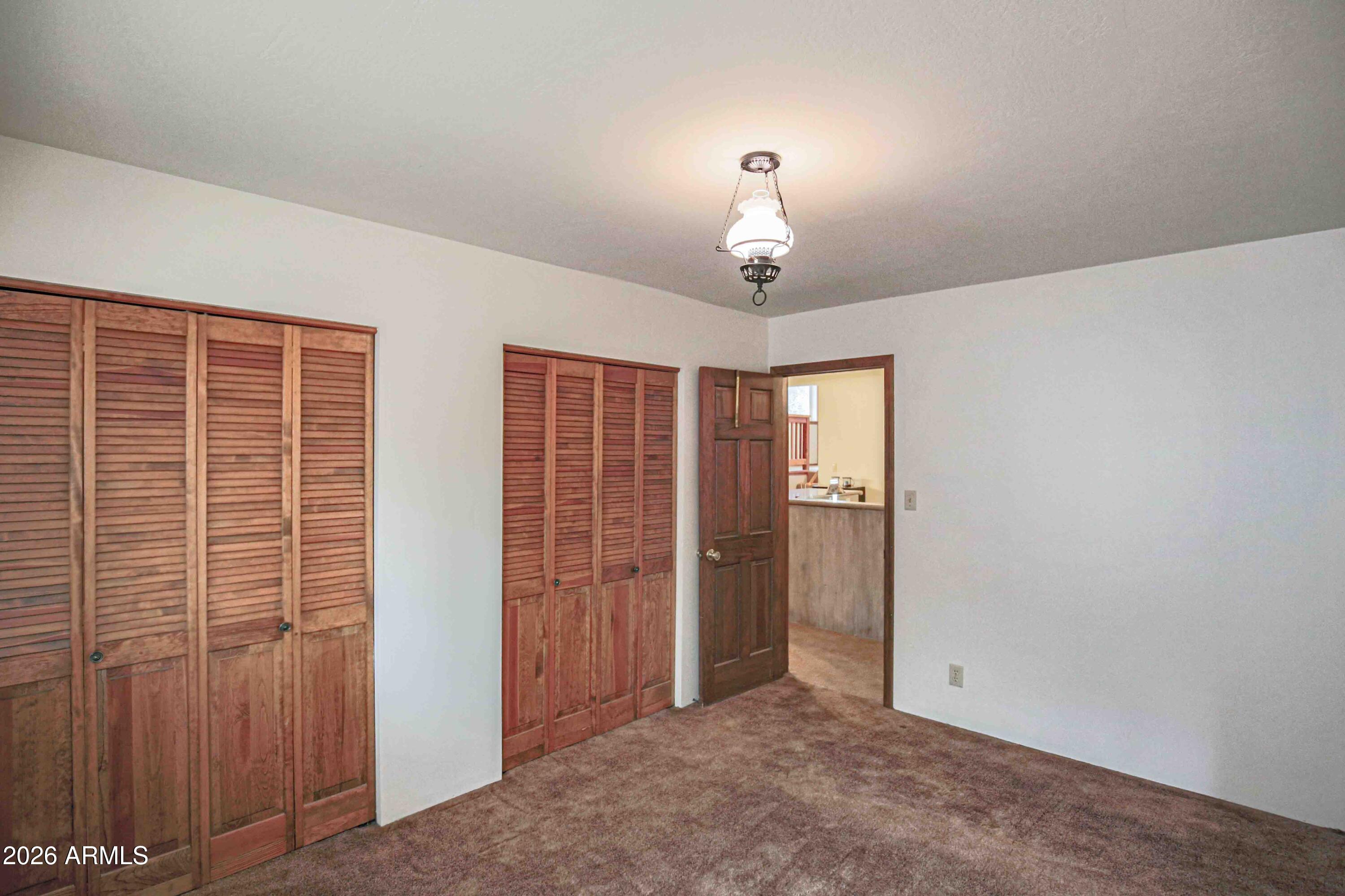 PINEWOOD 12 - Residential