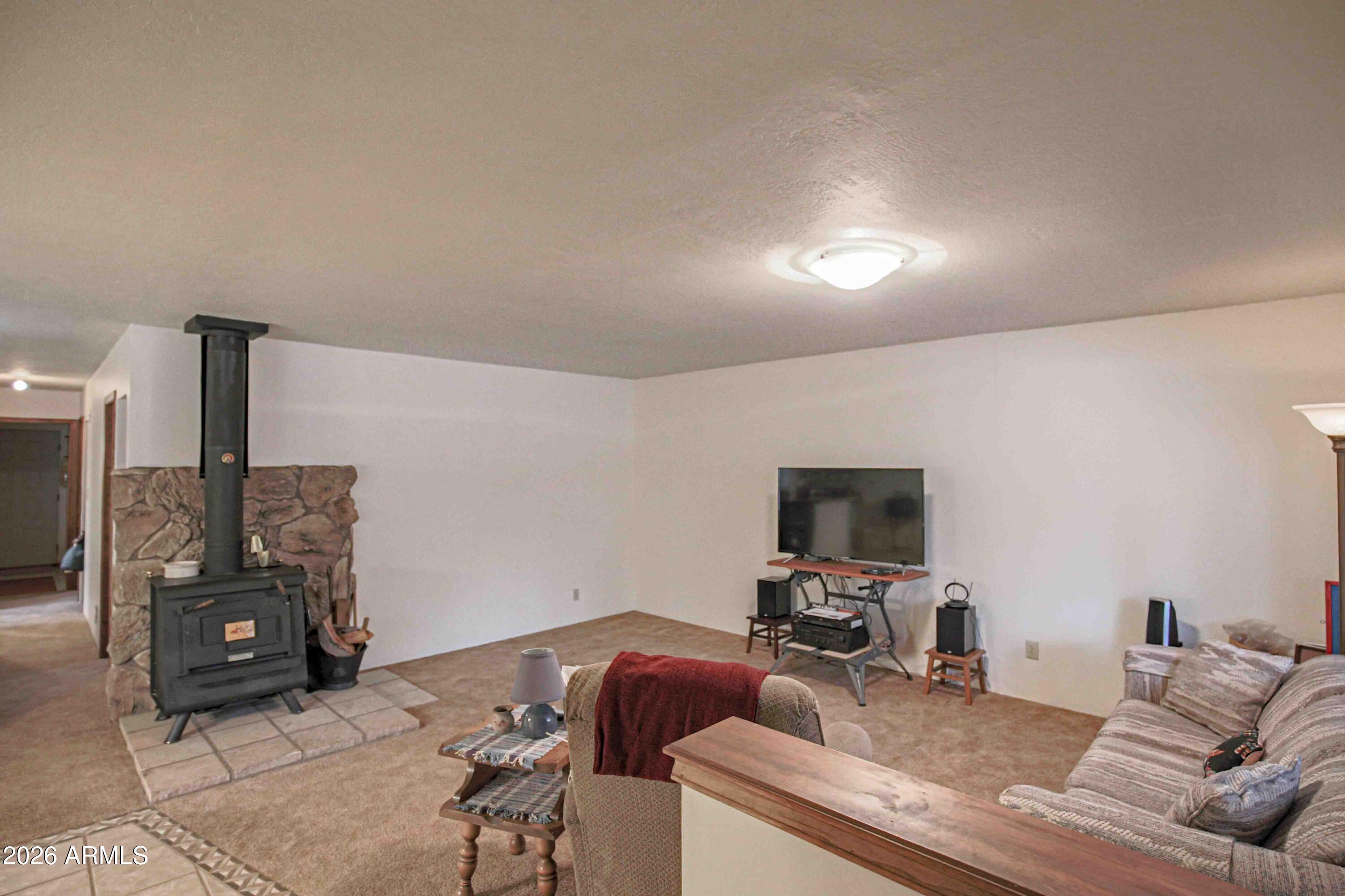 PINEWOOD 12 - Residential