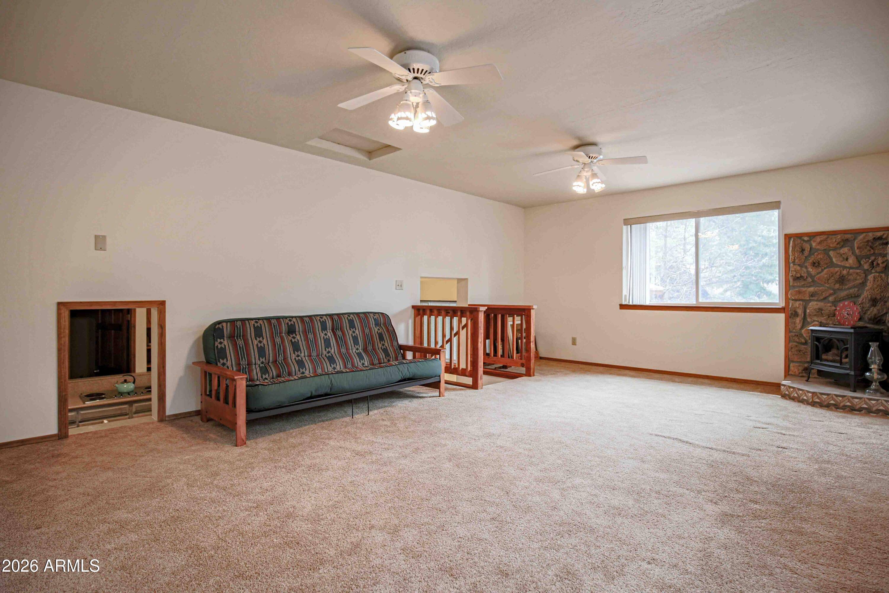 PINEWOOD 12 - Residential