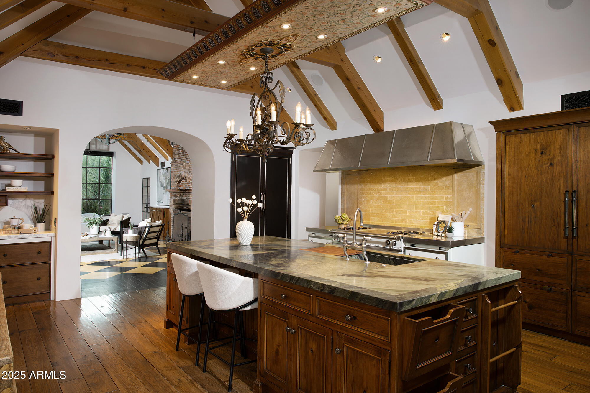 ESTANCIA - Residential