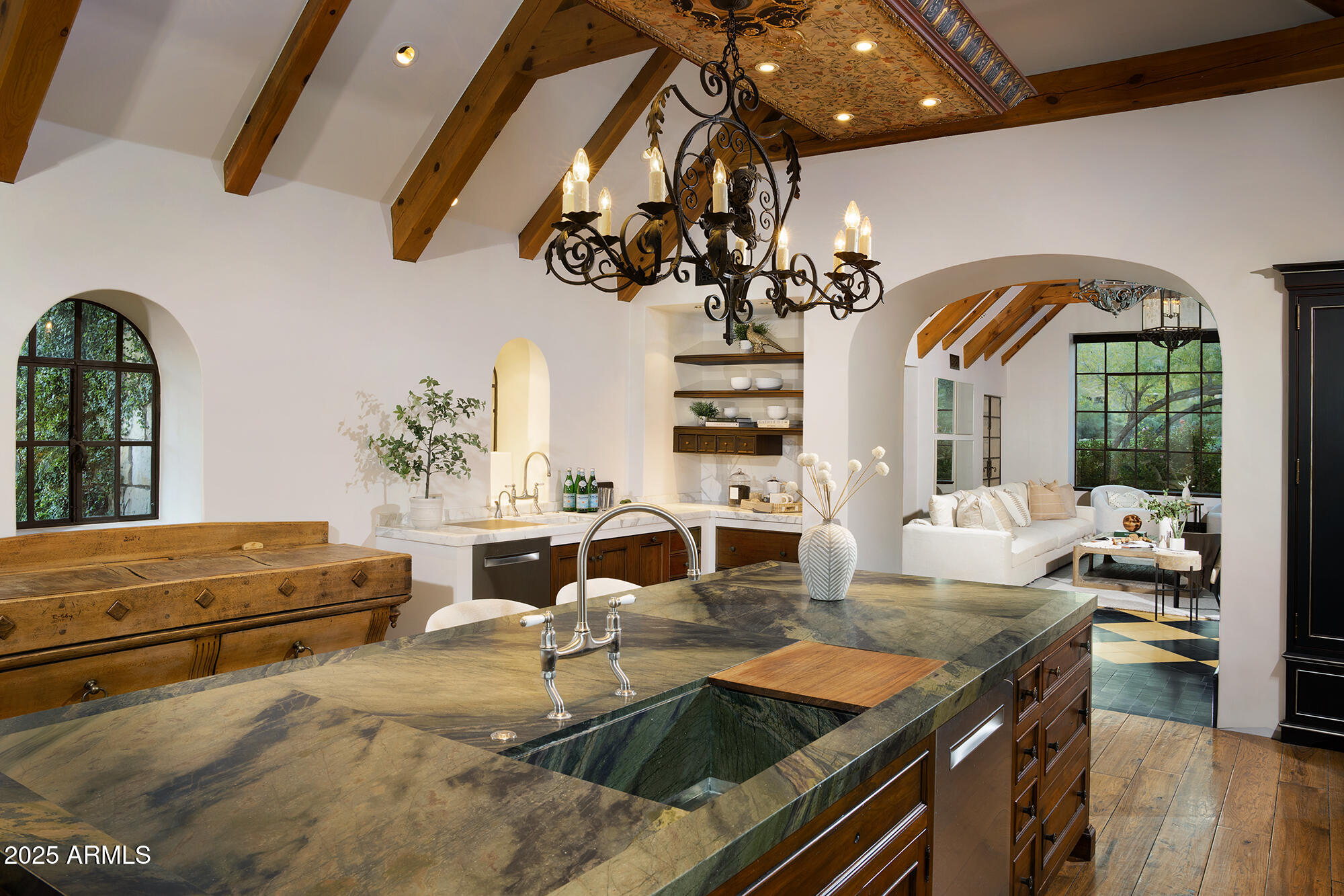ESTANCIA - Residential