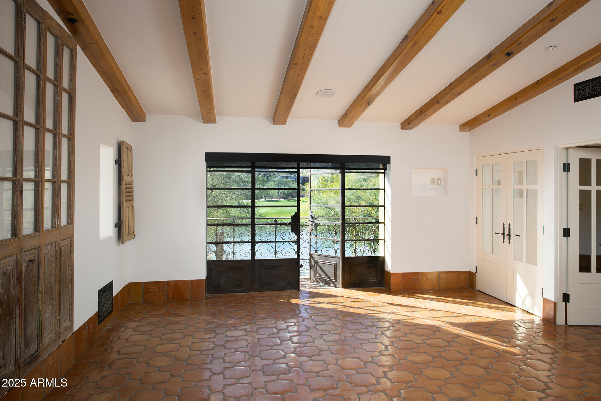 ESTANCIA - Residential