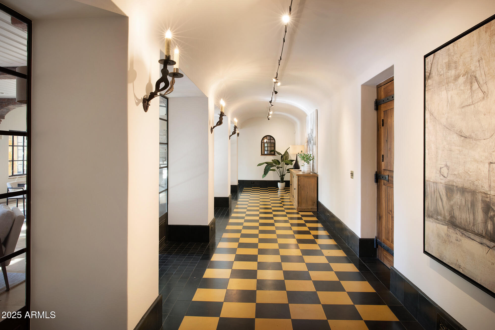 ESTANCIA - Residential