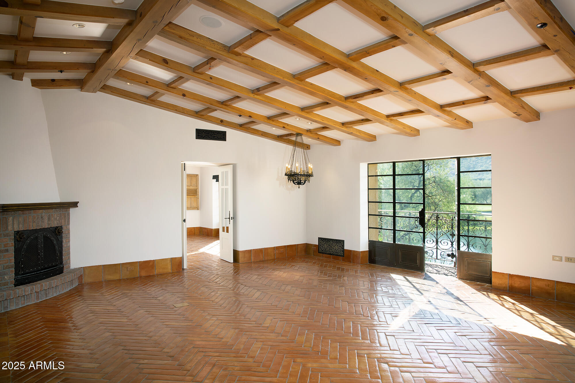 ESTANCIA - Residential