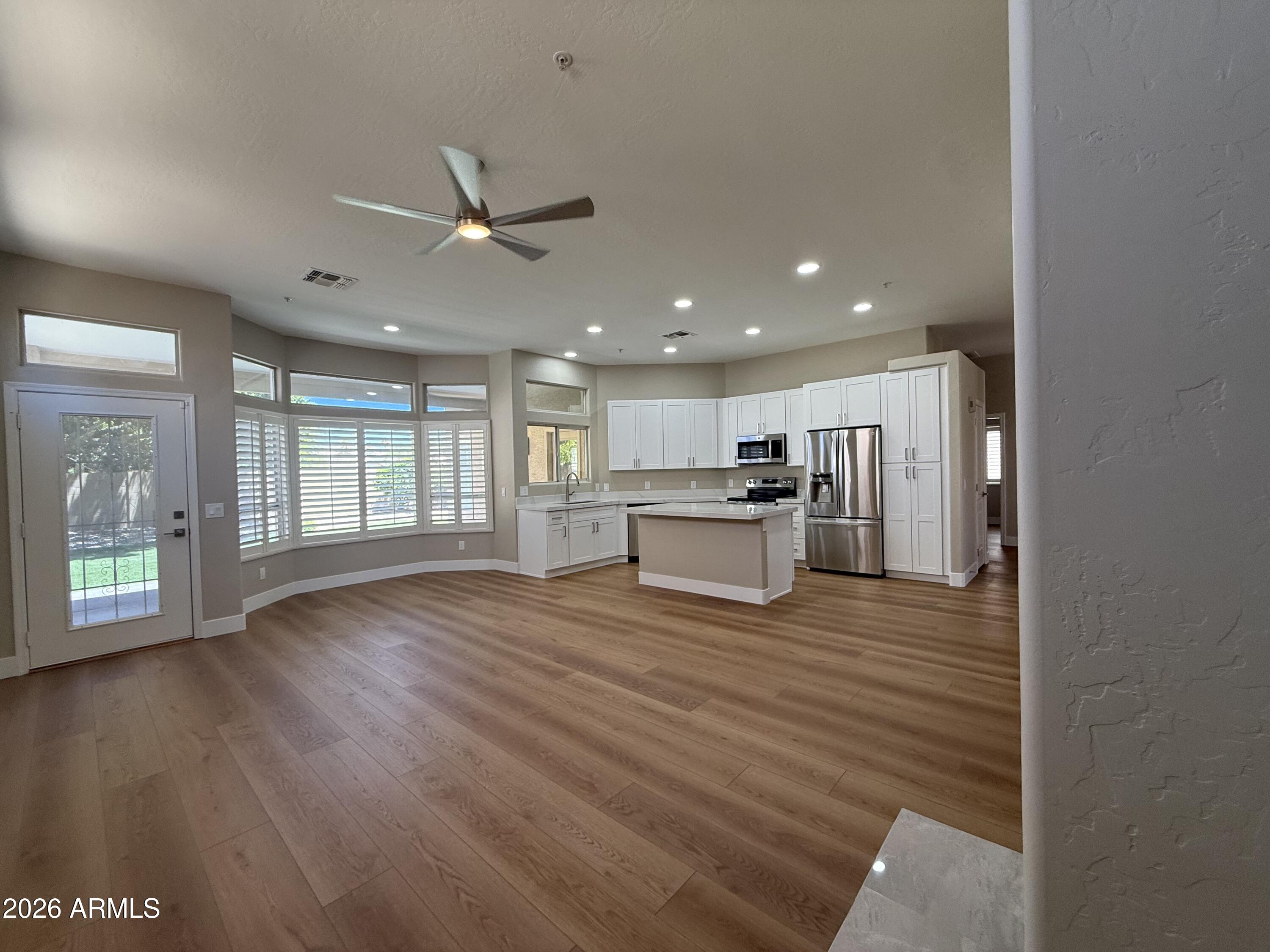 MONTAGE - Residential