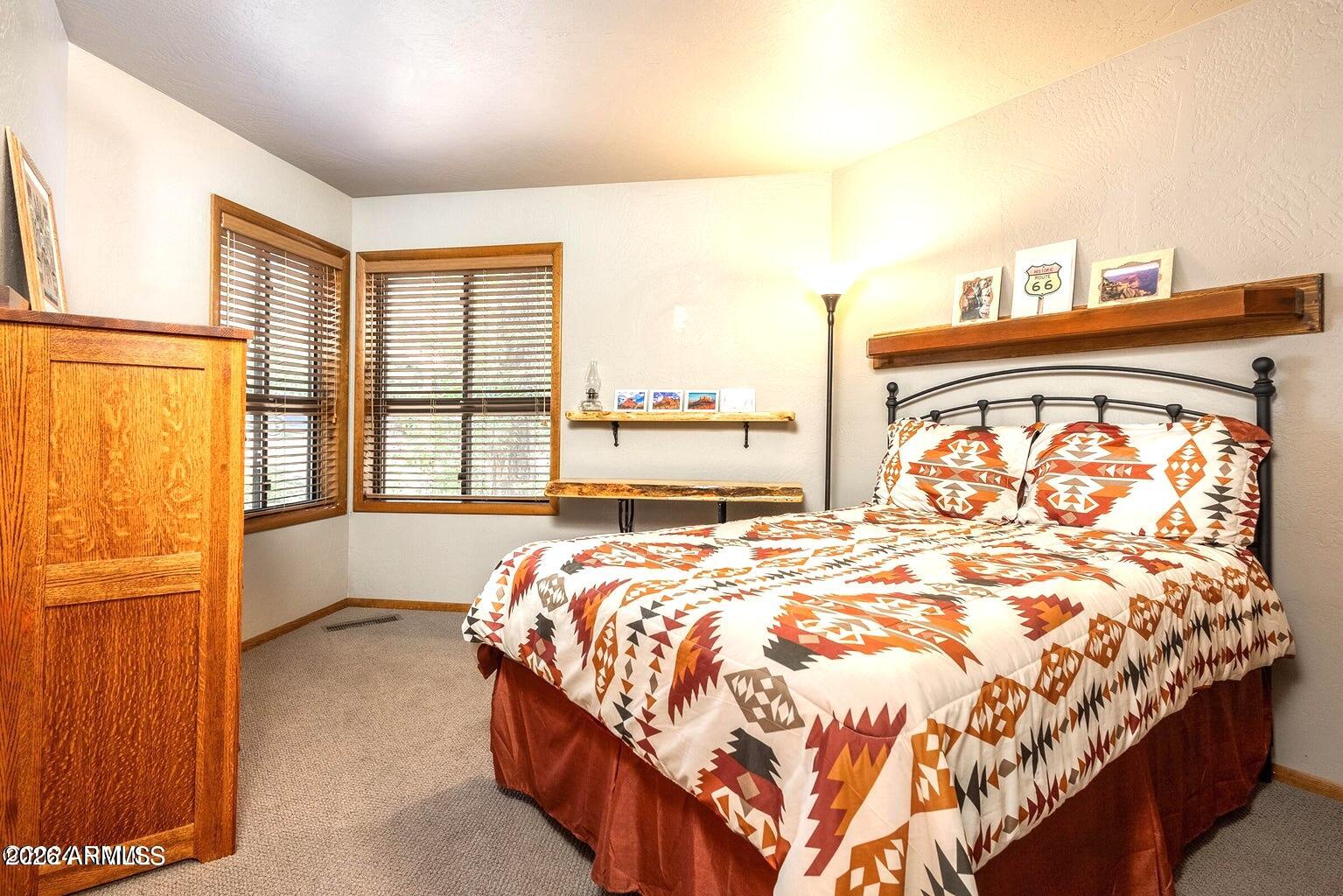 PINEWOOD 15 - Residential