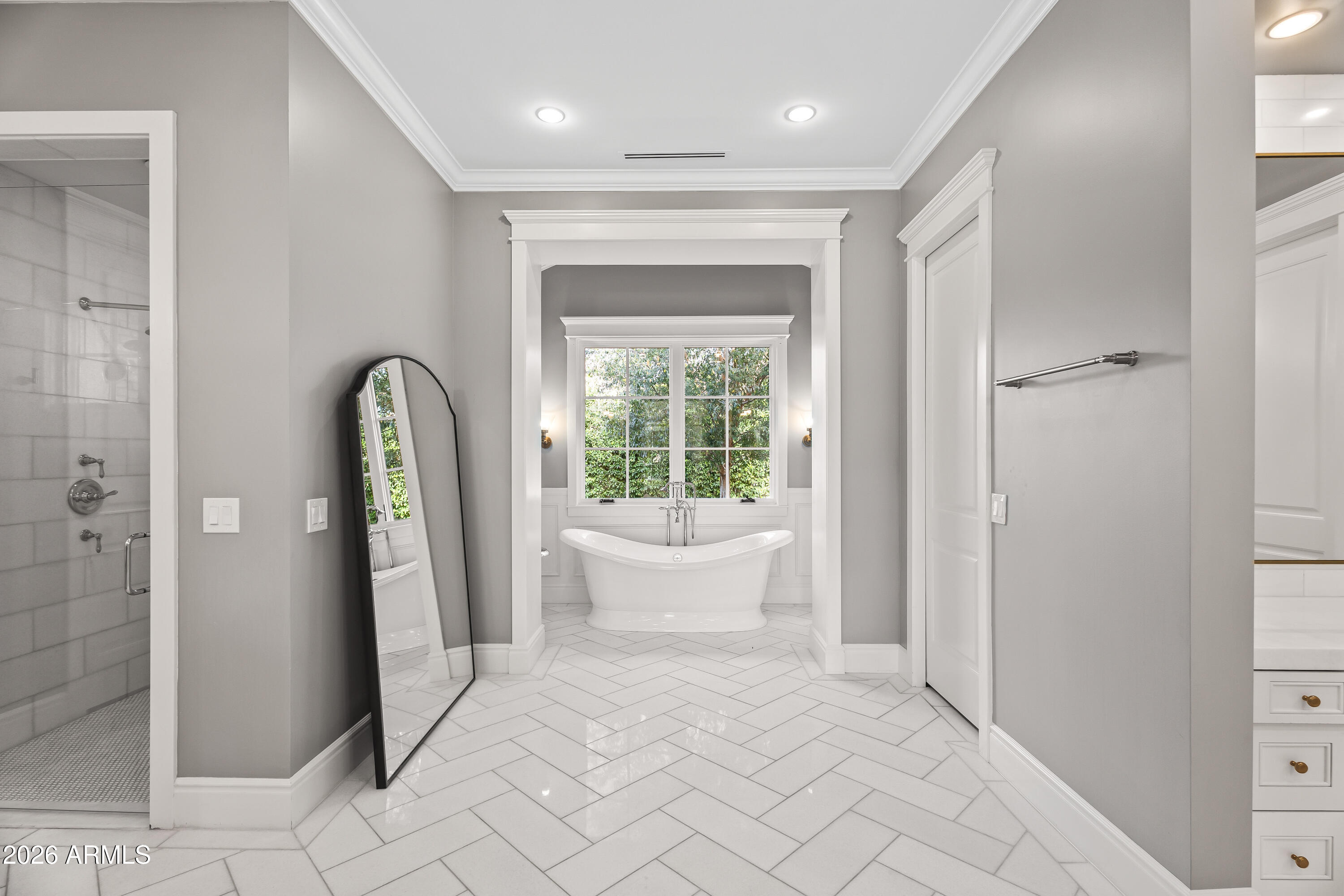 REGENTS PARK - Residential