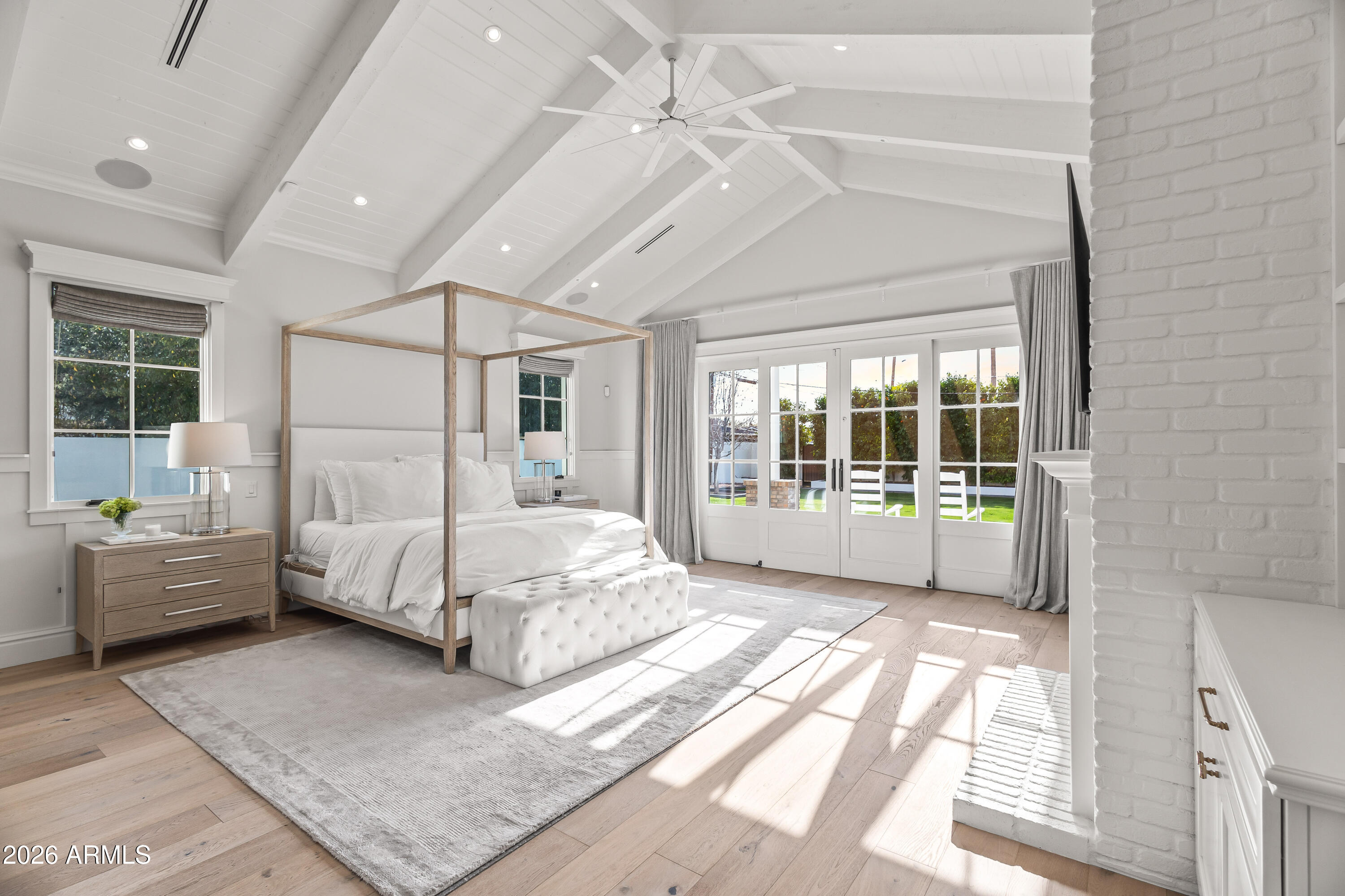 REGENTS PARK - Residential
