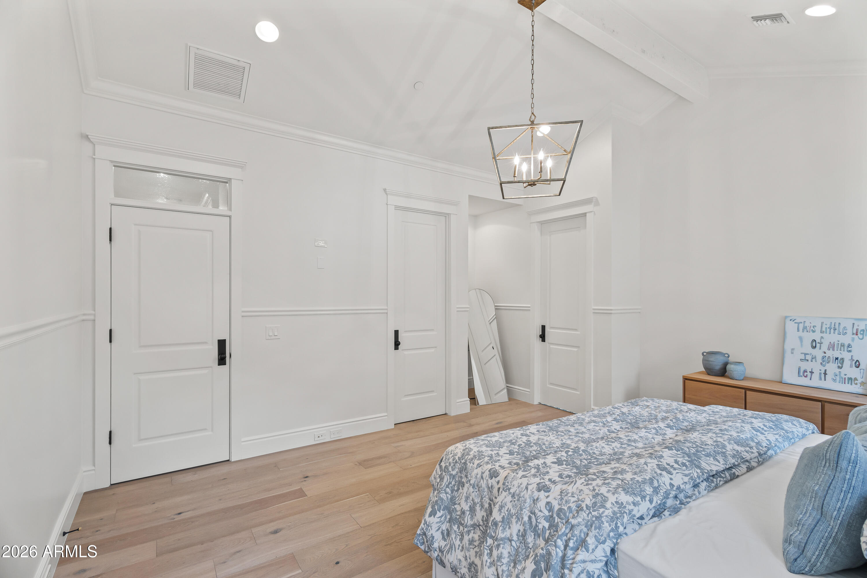 REGENTS PARK - Residential