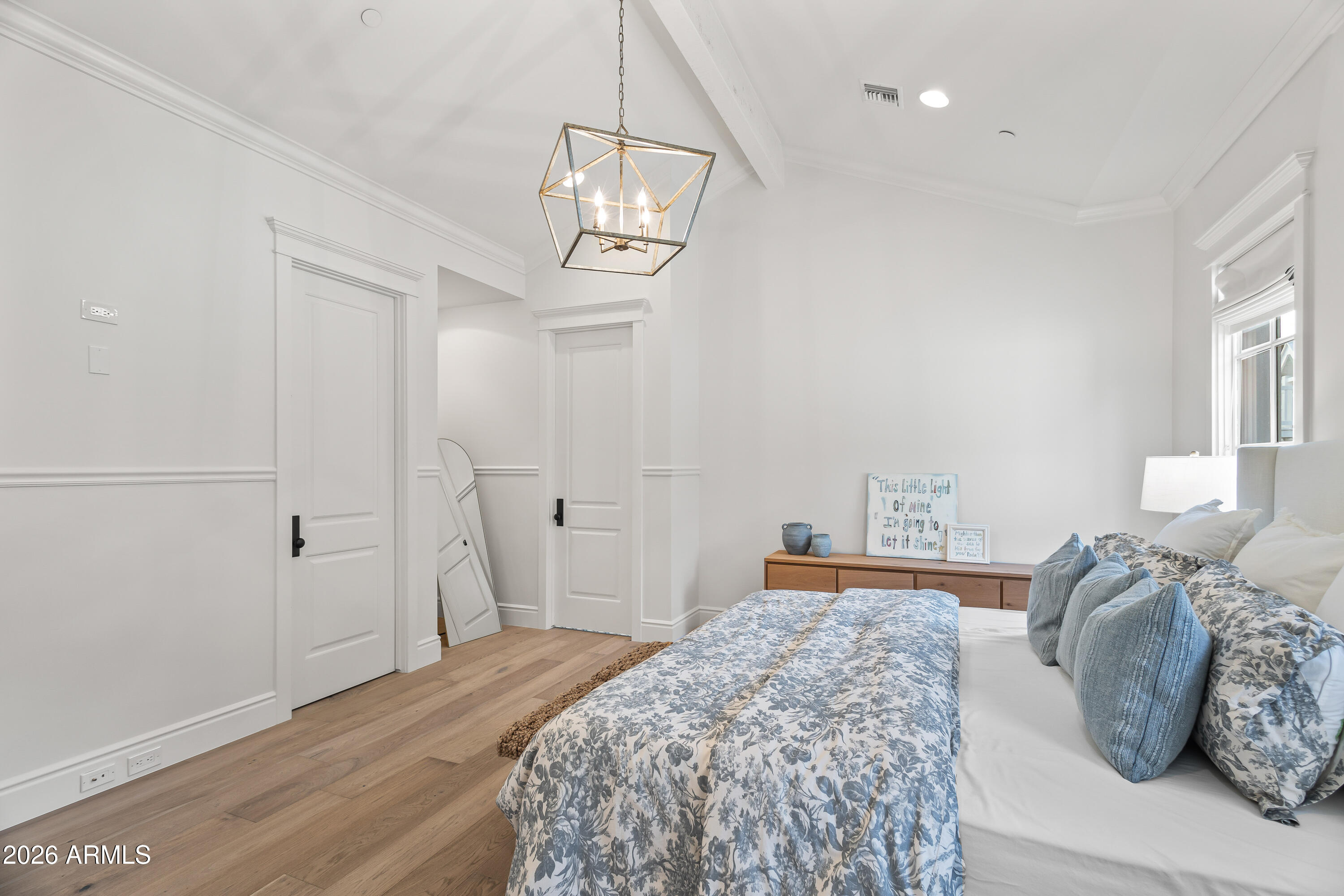 REGENTS PARK - Residential