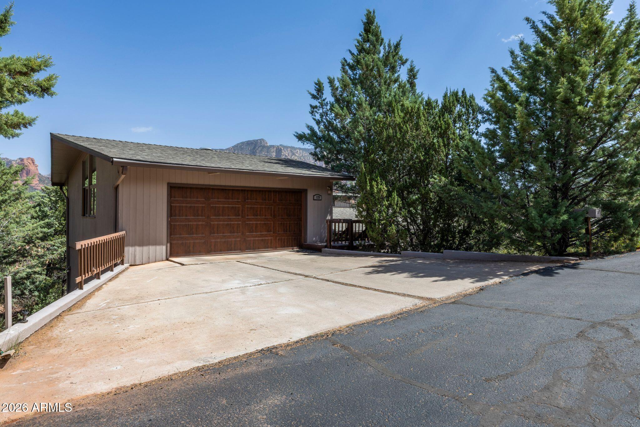 ROLLING HILLS ESTATES 3 - Residential