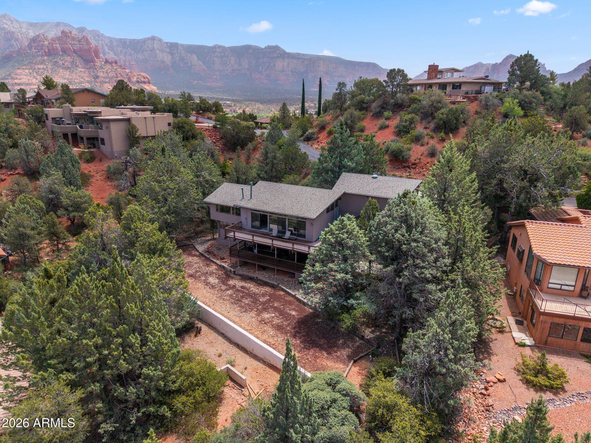 ROLLING HILLS ESTATES 3 - Residential