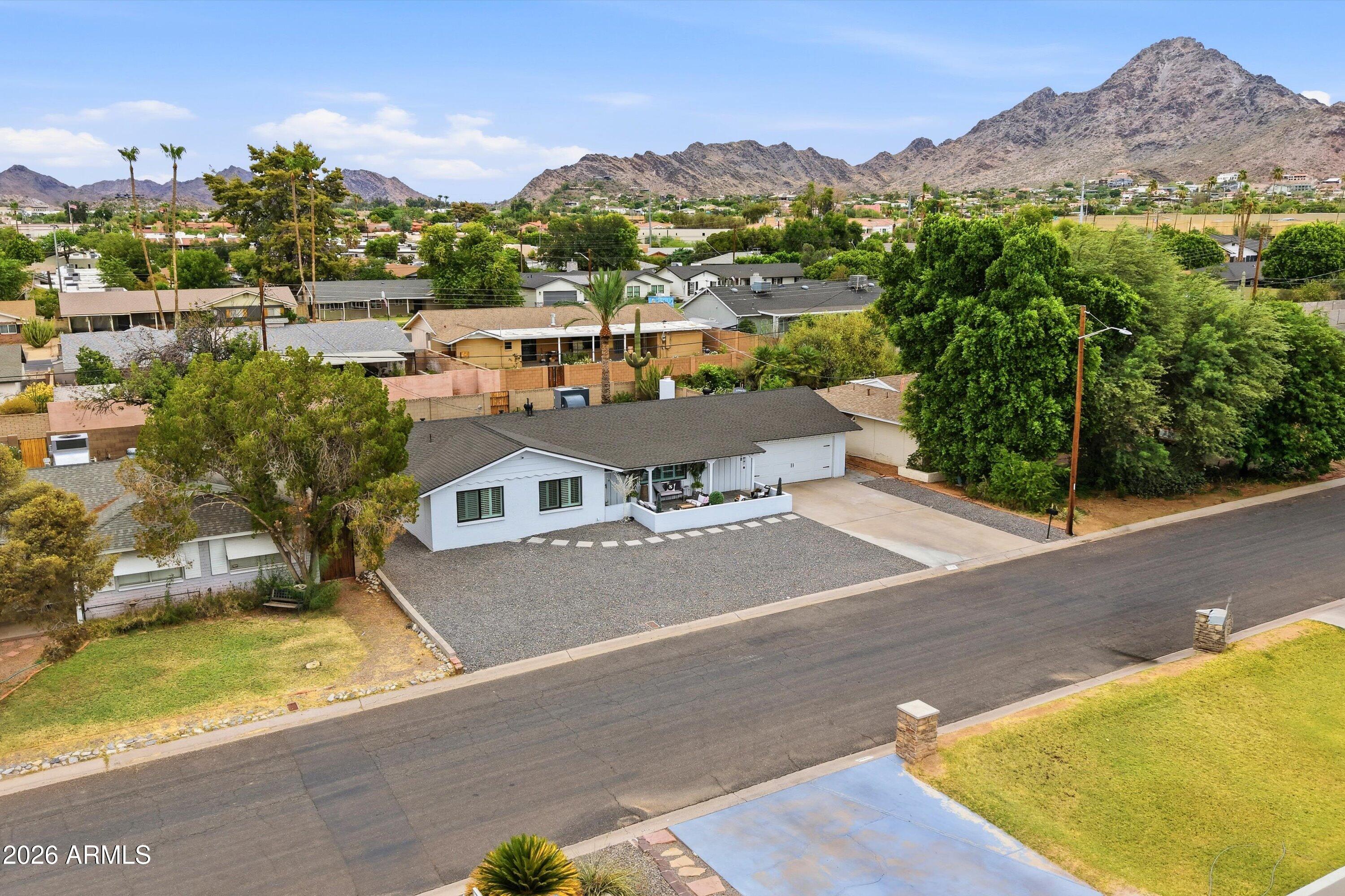 MADISON MANOR - Residential