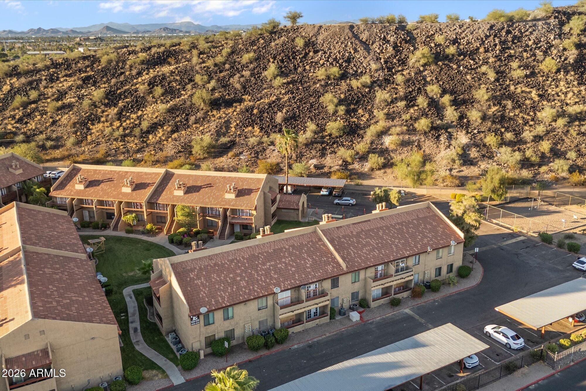 SUNGATE AT MOON MOUNTAIN CONDOMINIUM - Residential