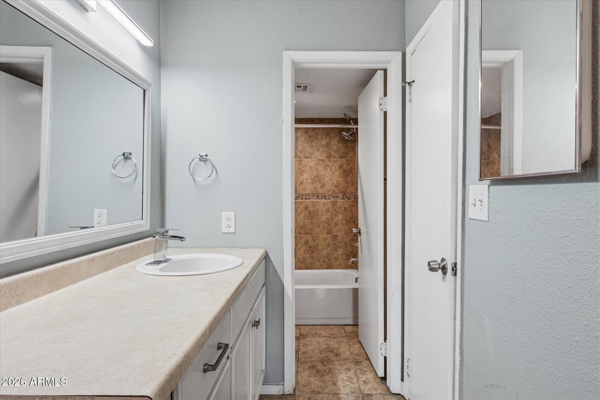 SUNGATE AT MOON MOUNTAIN CONDOMINIUM - Residential