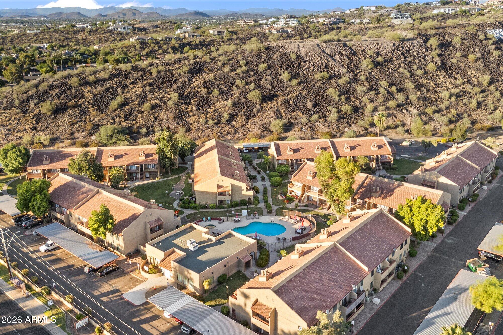 SUNGATE AT MOON MOUNTAIN CONDOMINIUM - Residential