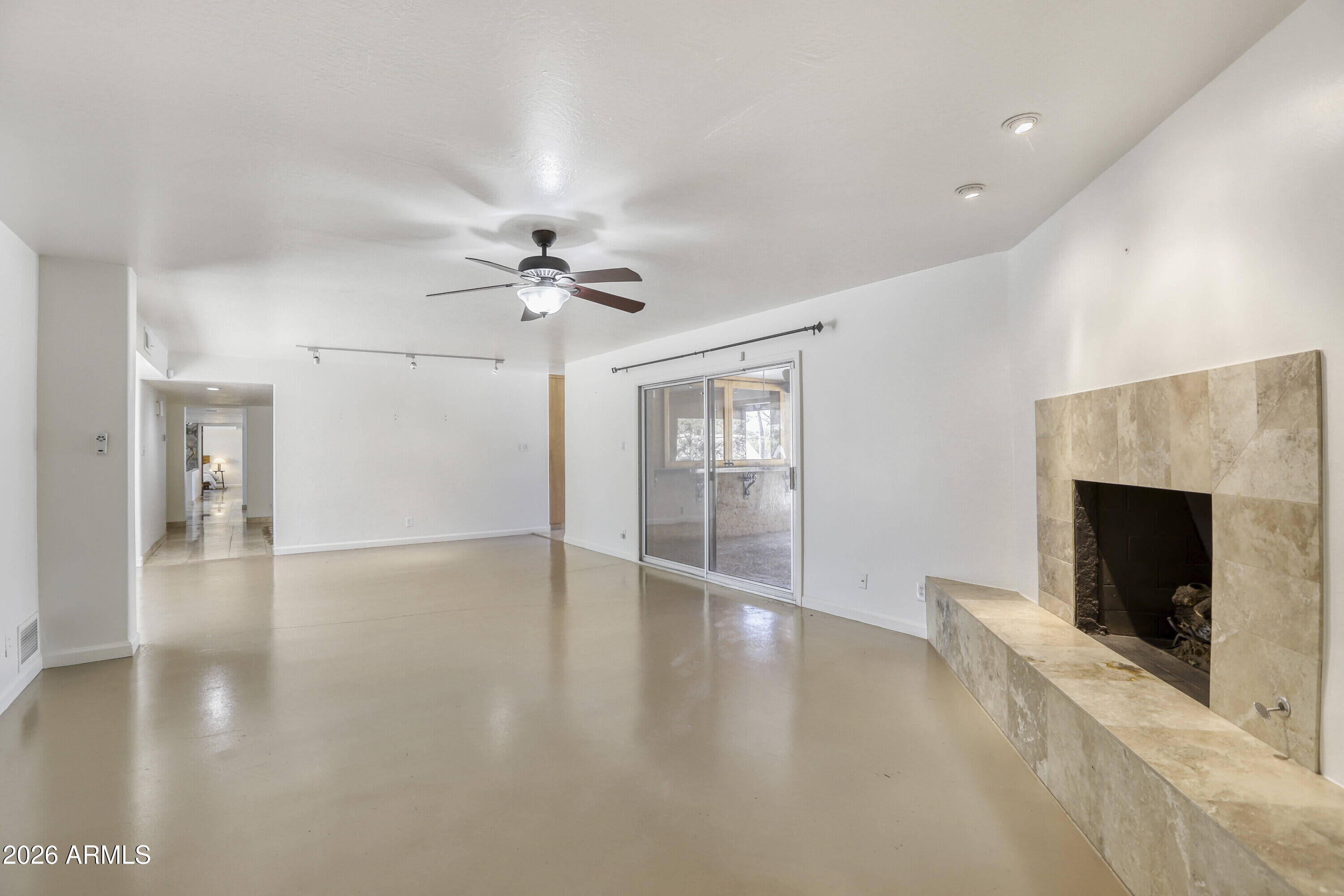 ARROYO VERDE - Residential