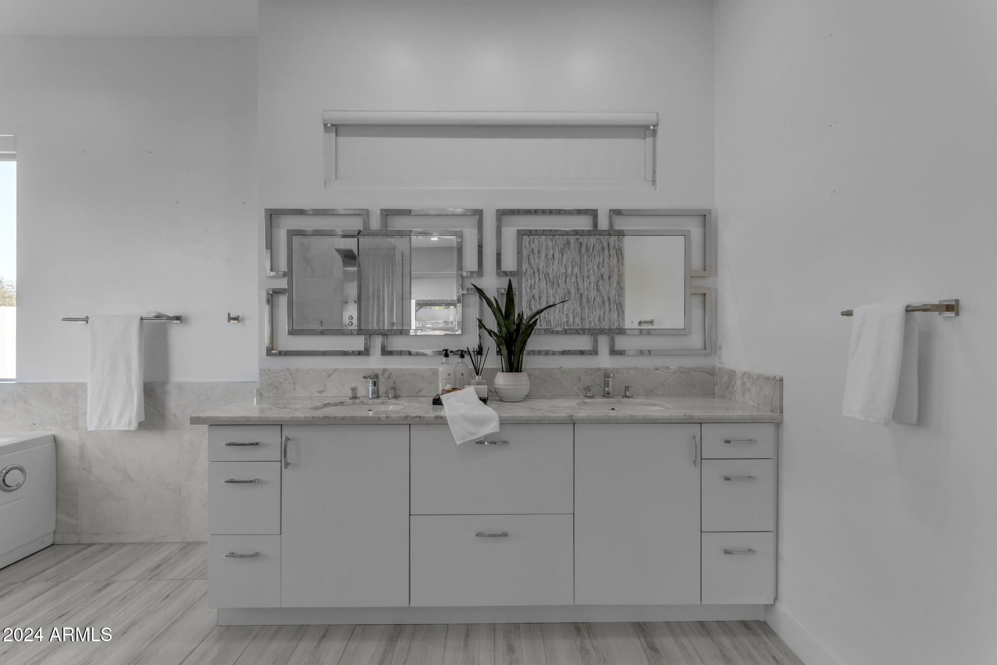 CHAPARRAL ESTATES - Residential